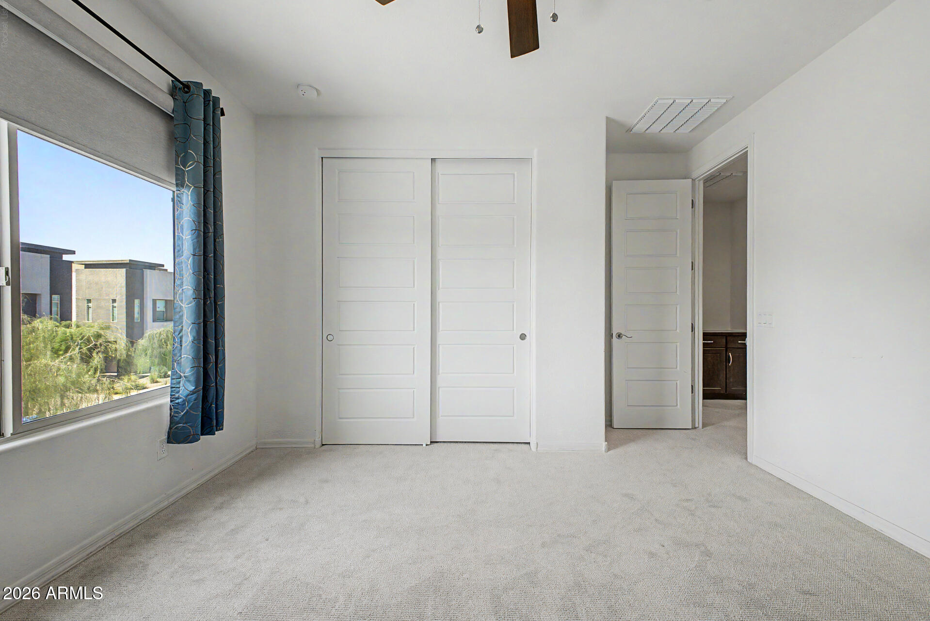 1912 W KINFIELD Trail