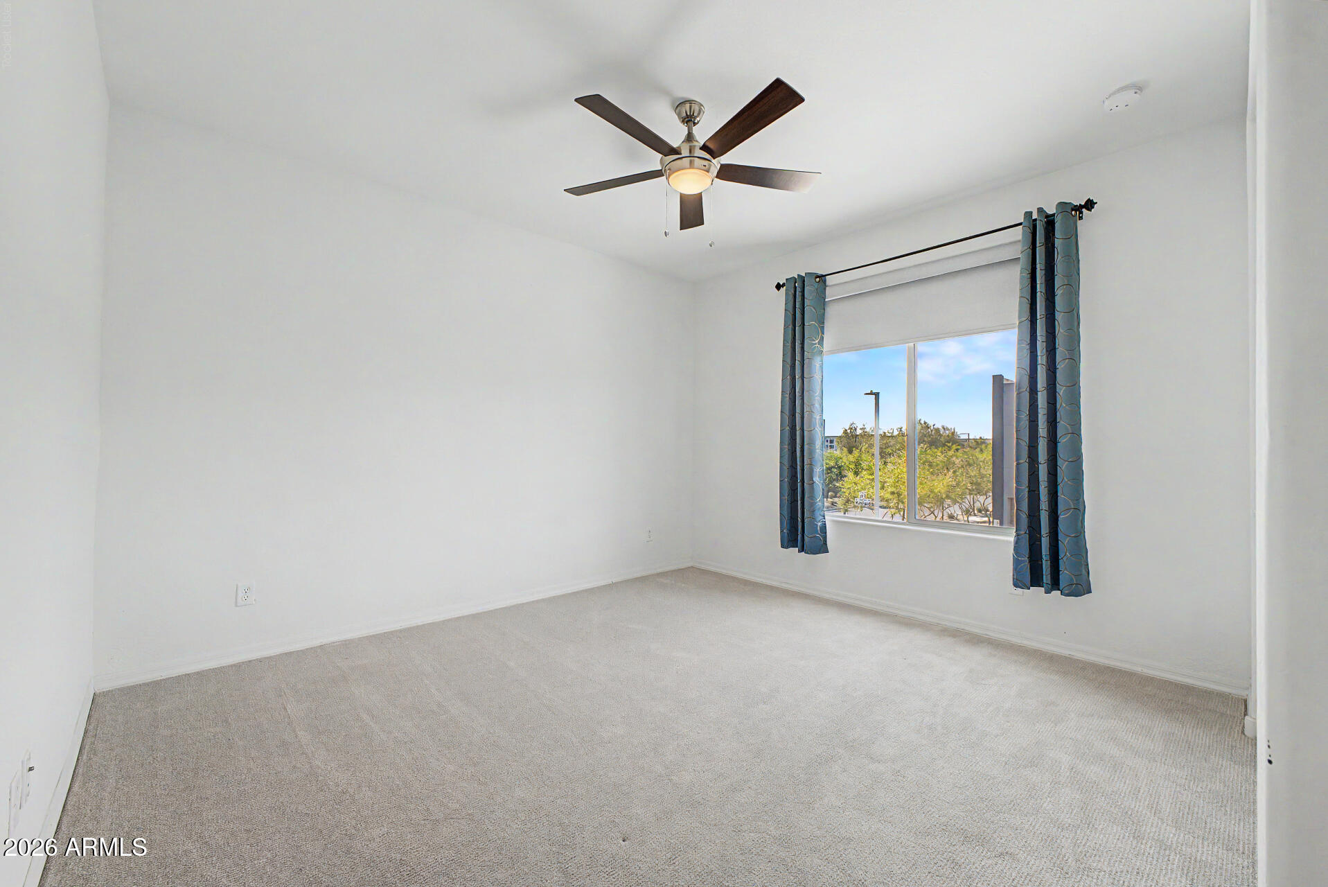 1912 W KINFIELD Trail