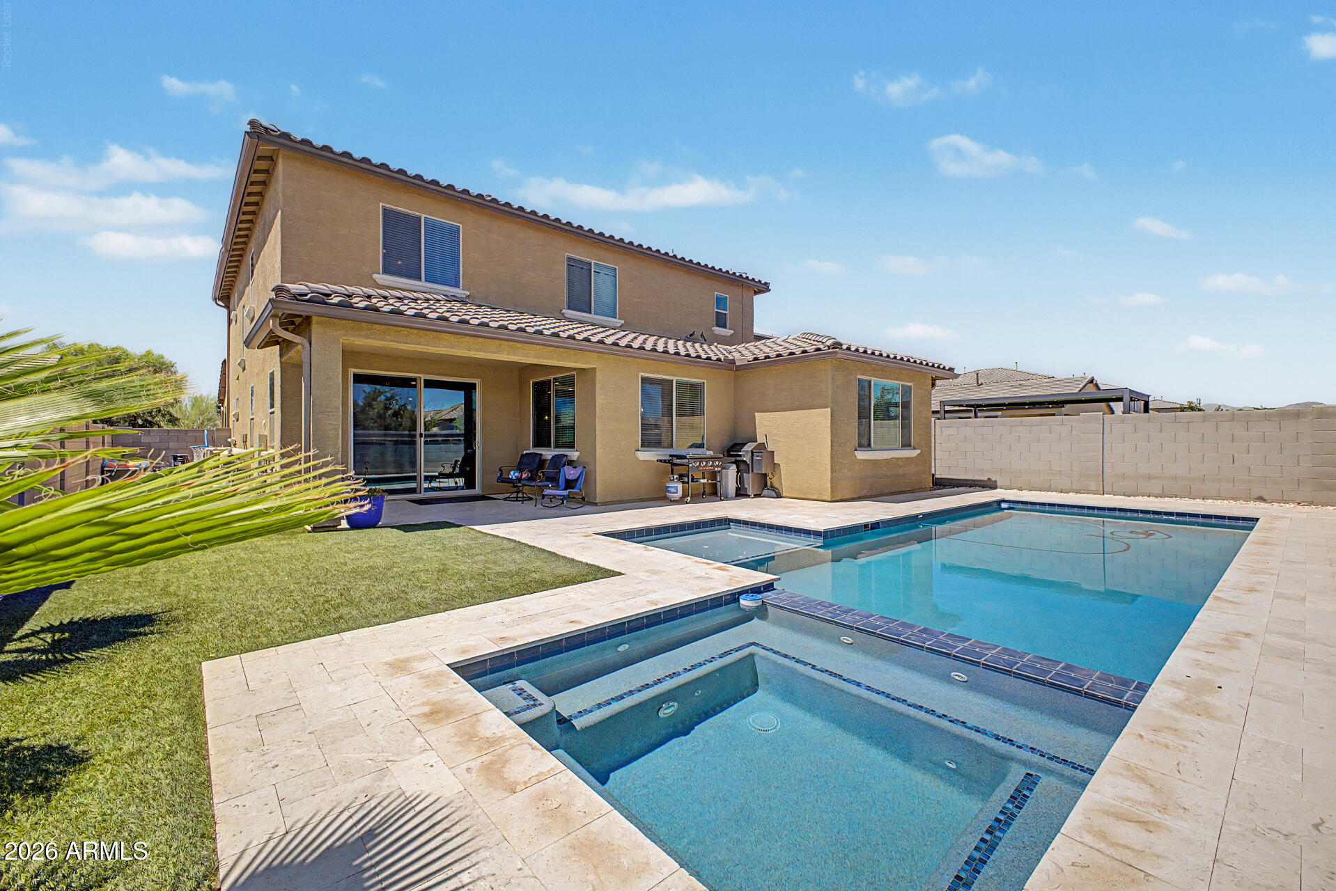 17228 W DAHLIA Drive