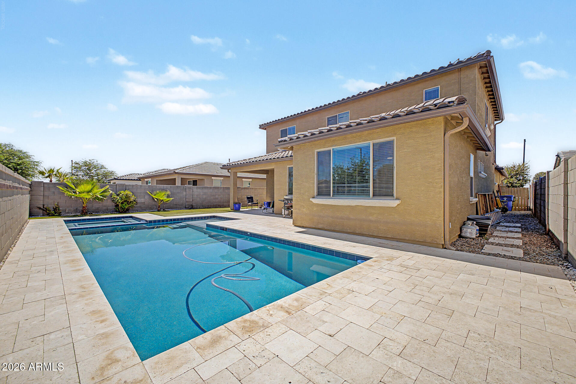 17228 W DAHLIA Drive