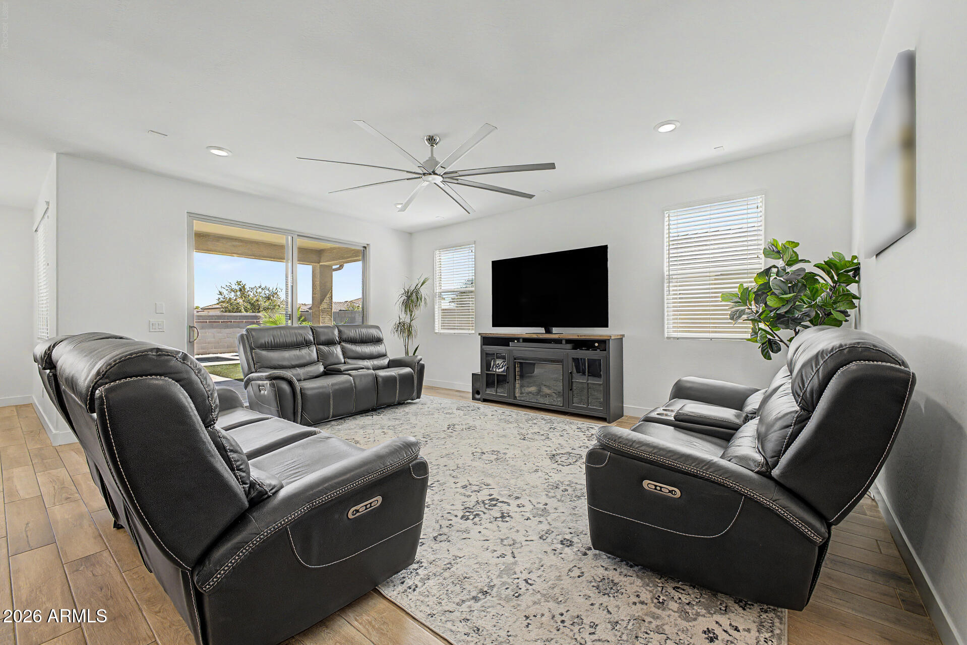 17228 W DAHLIA Drive