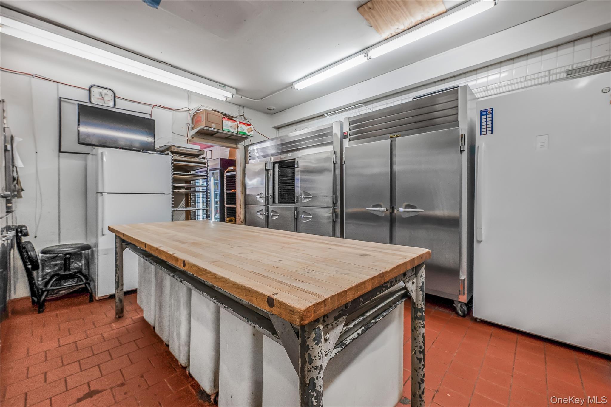 61-22 Springfield Boulevard