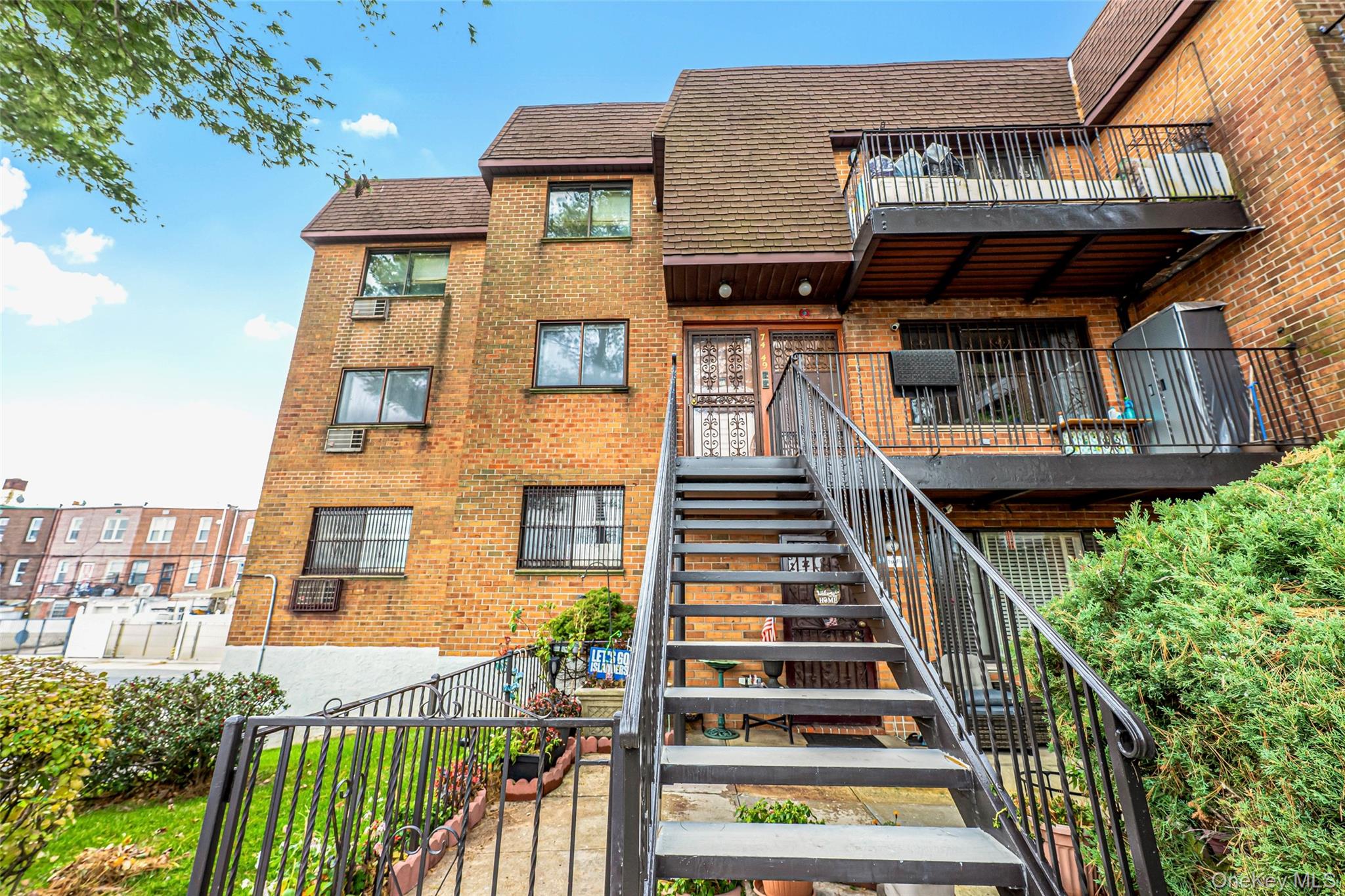7449 Calamus Avenue Unit: 51