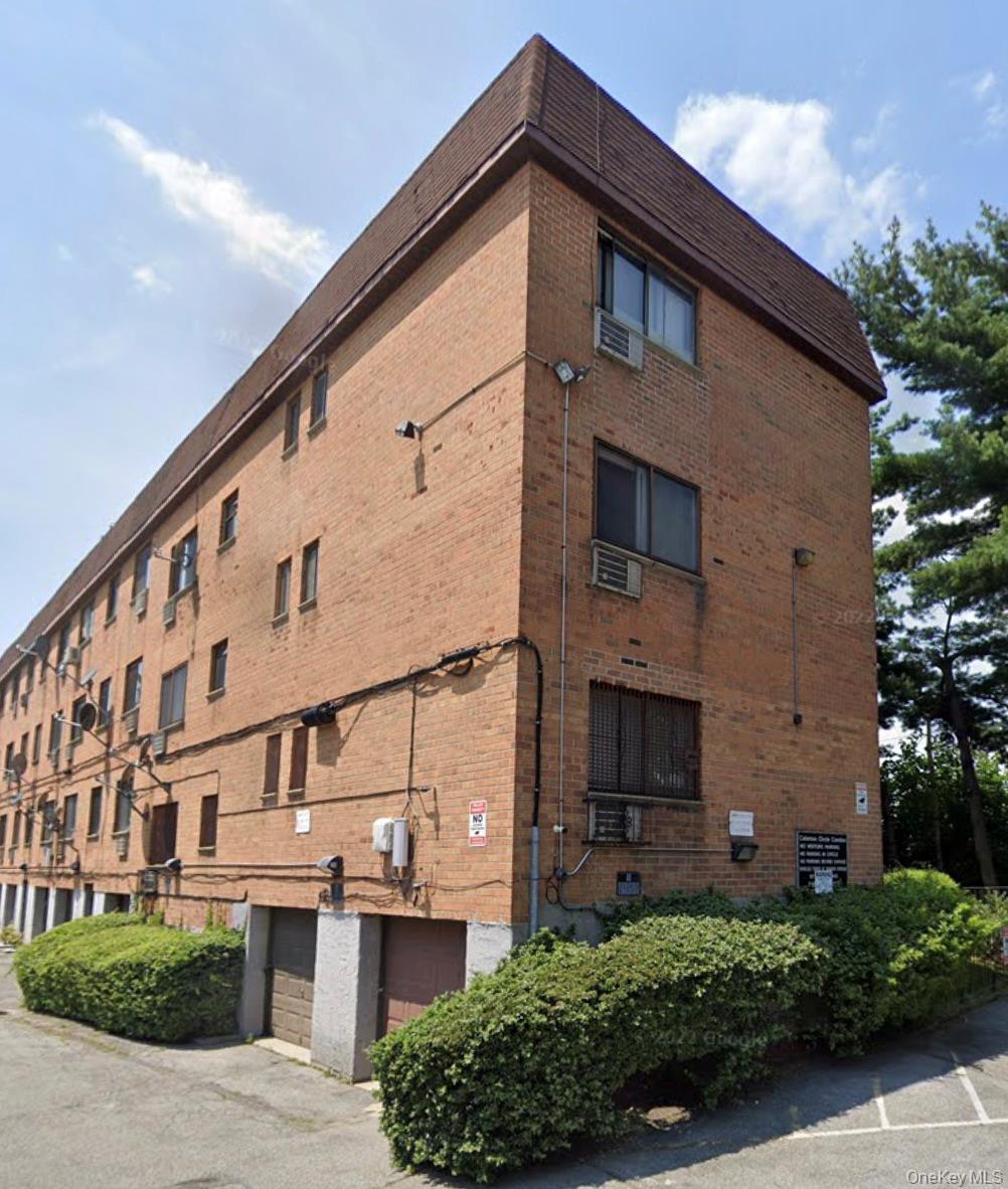 7449 Calamus Avenue Unit: 51