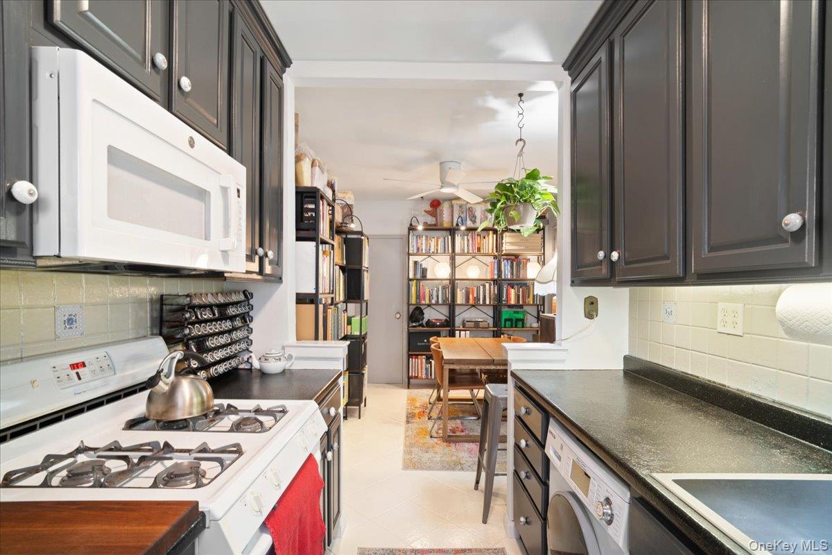 620 W 239th Street Unit: 3A