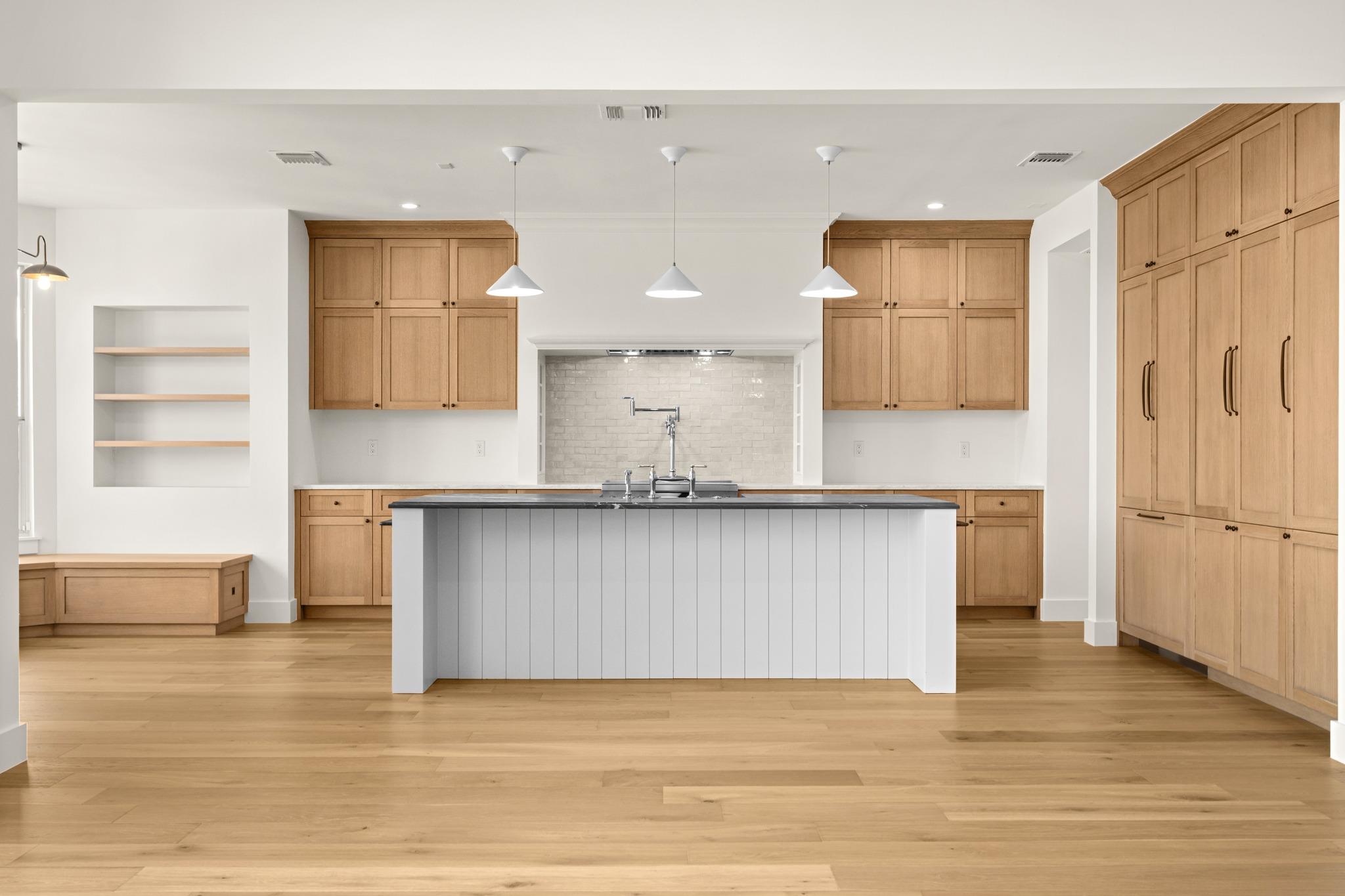2504 Sonoma CV