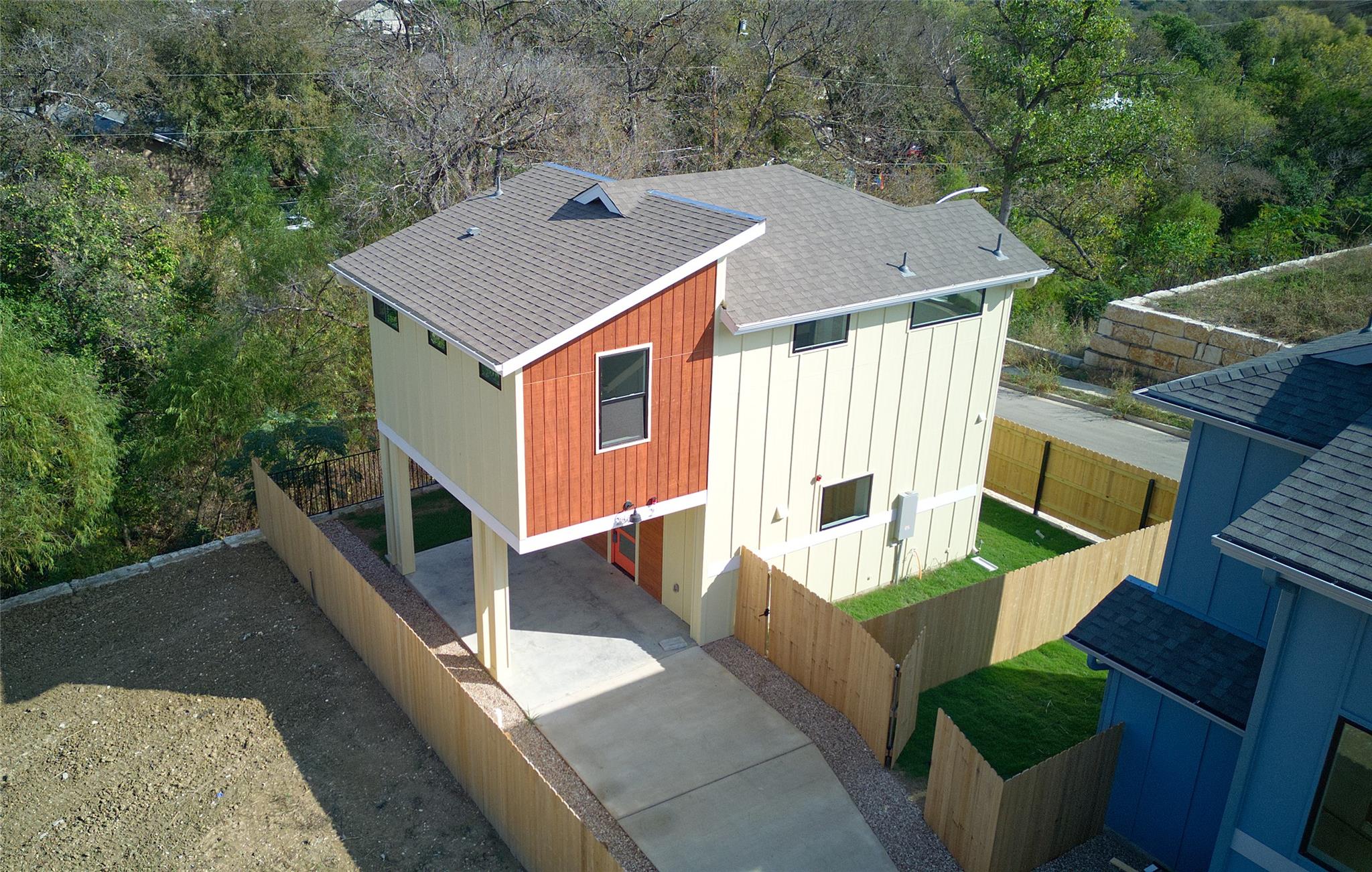 2608 Bristol DR # B Unit: A B