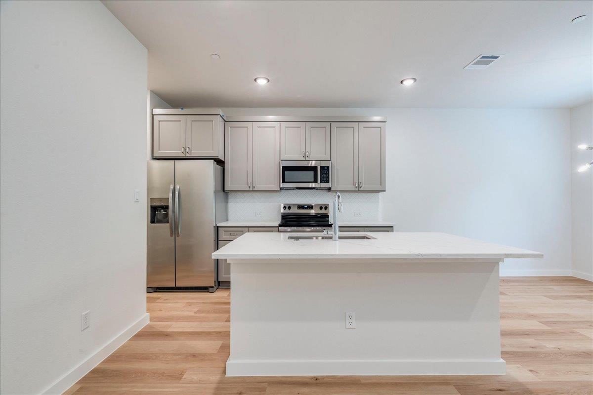 2600 Gattis School Road # 1006