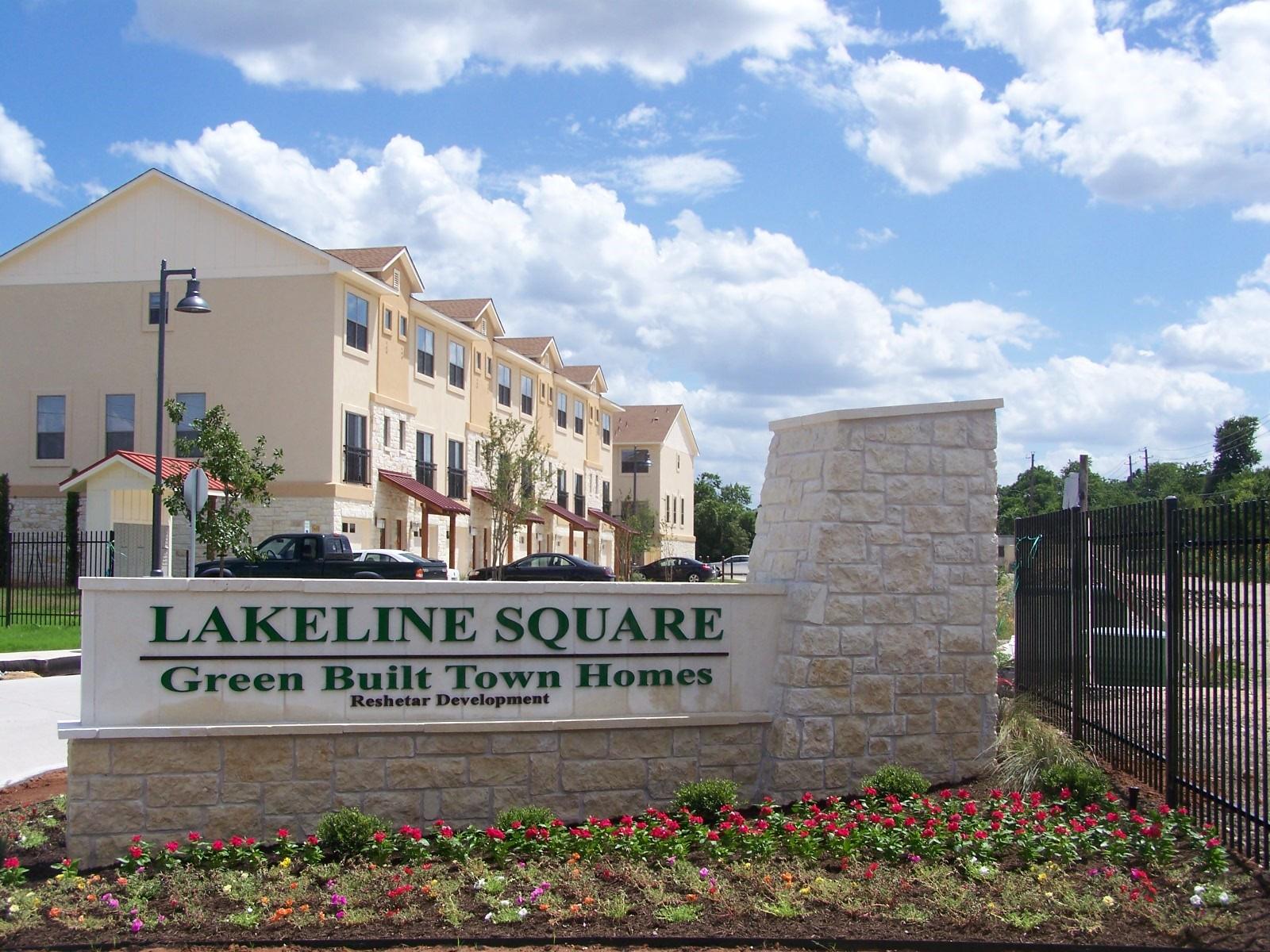 13420 Lyndhurst ST # 402