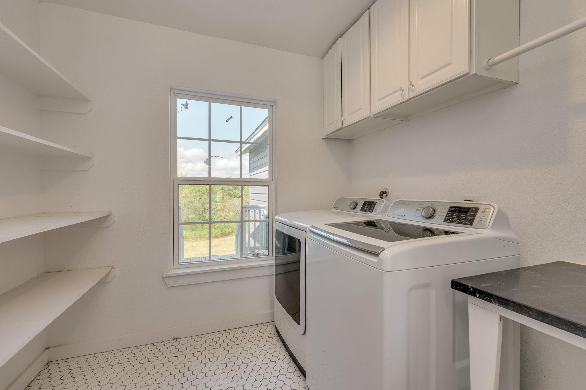 514 Marlin ST, McDade