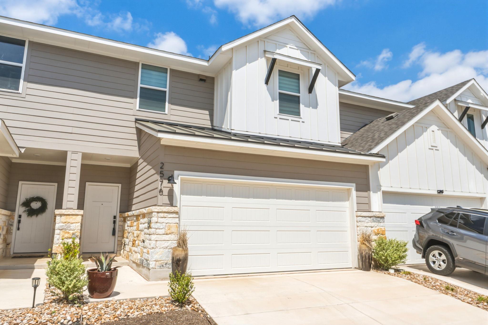 2576 Jack Nora WAY