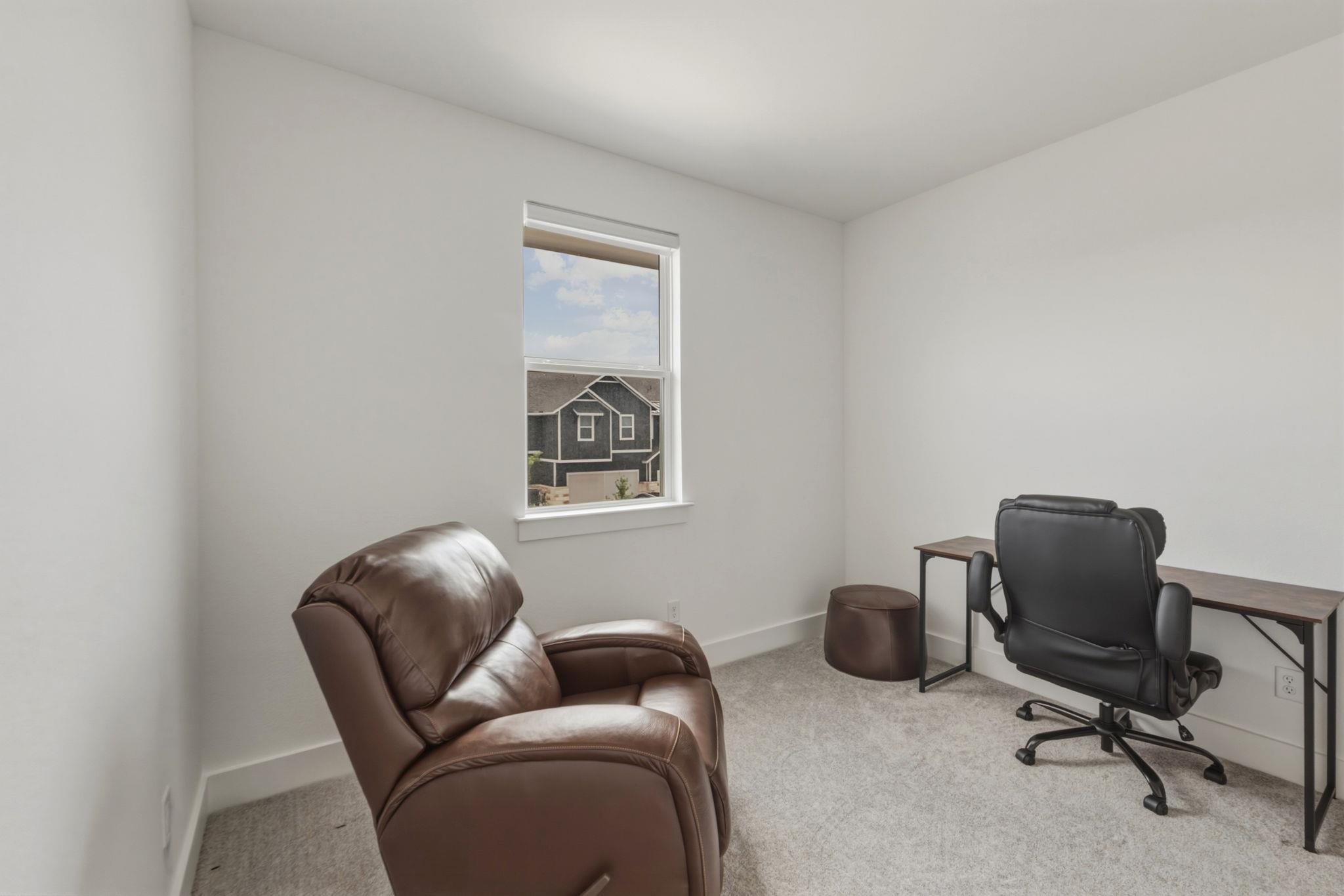 2576 Jack Nora WAY