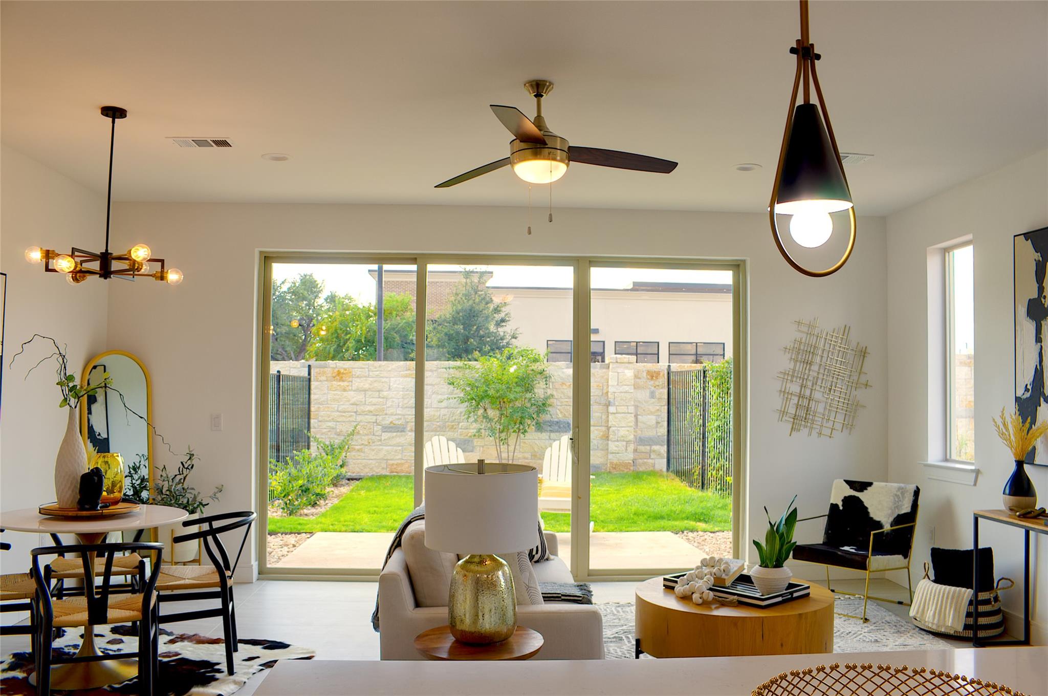 204 Tesla CIR, Austin