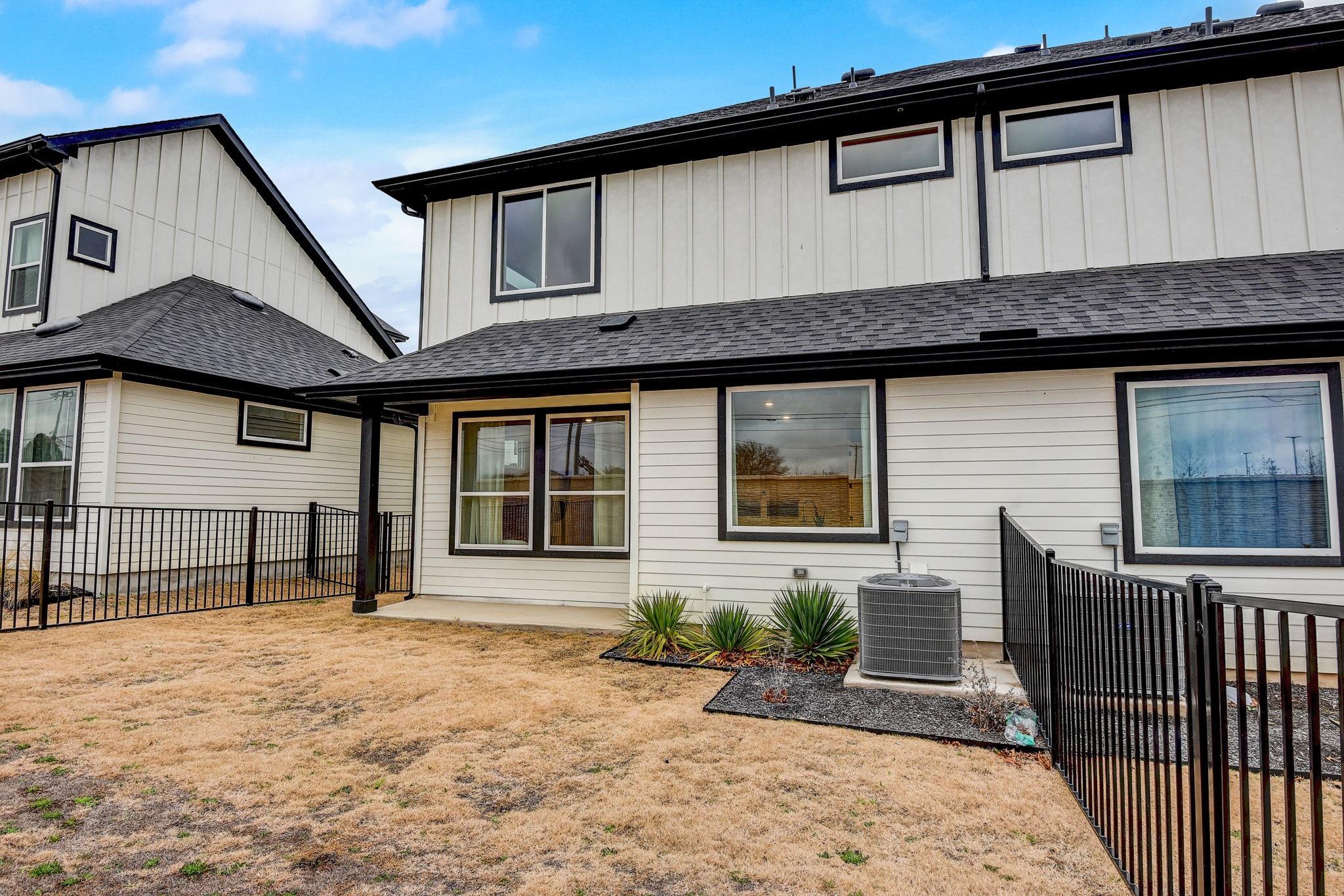 2600 Gattis School RD # 1104