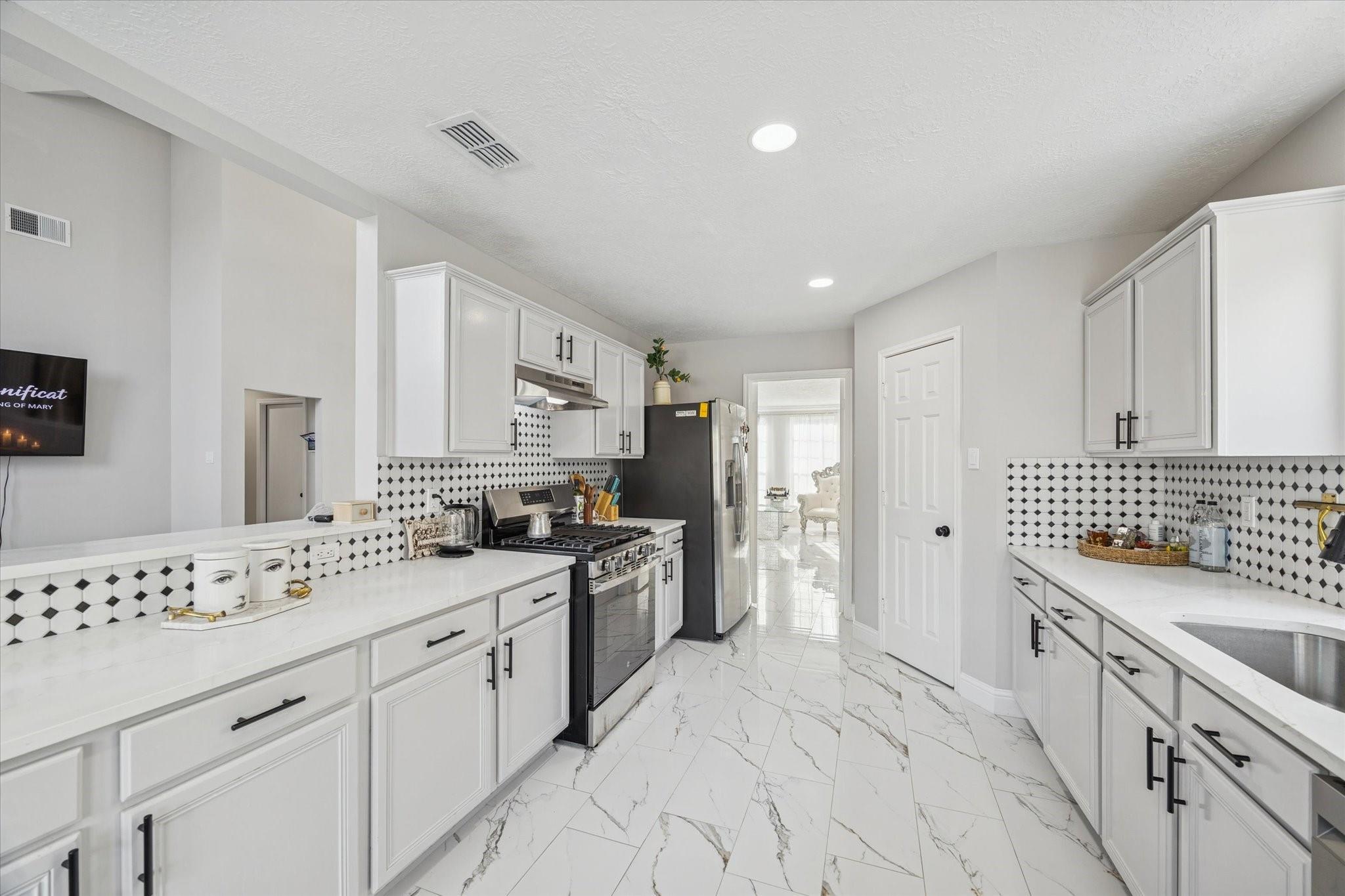 11306 Avon Place