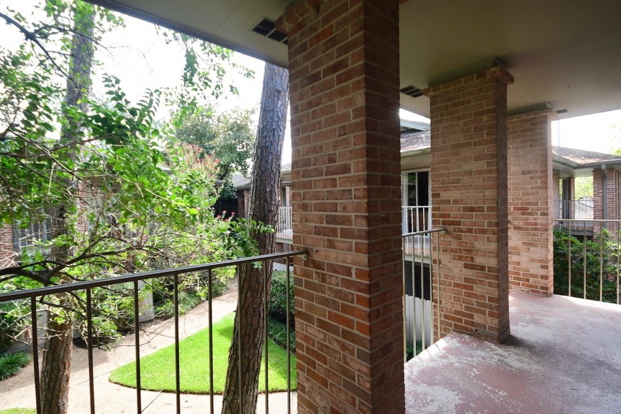 6443 Bayou Glen Road