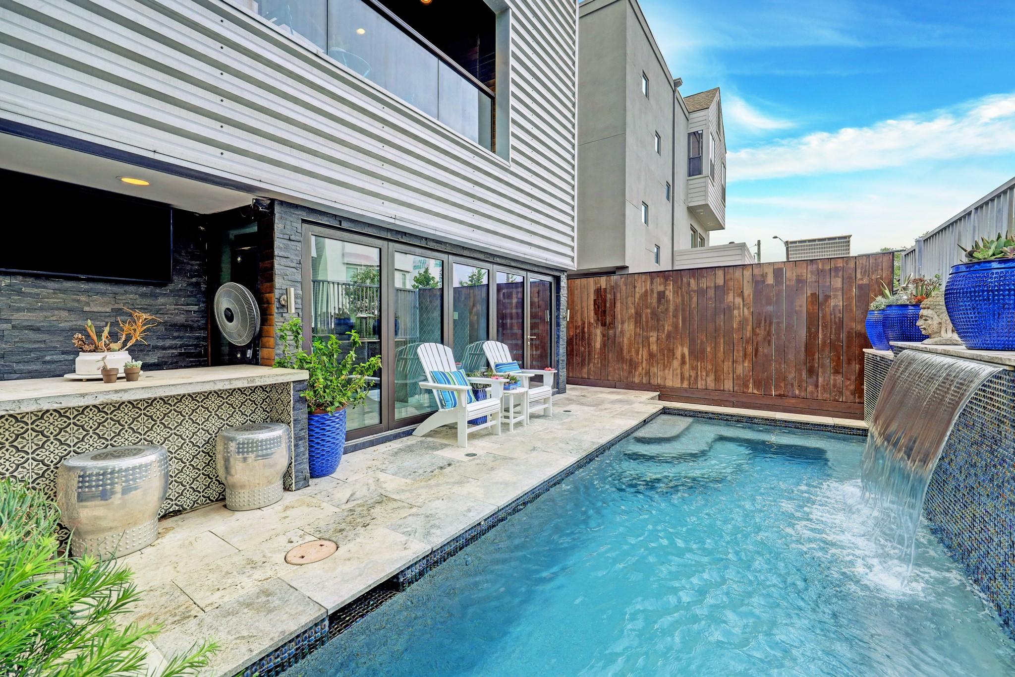 1306 Eberhard Street