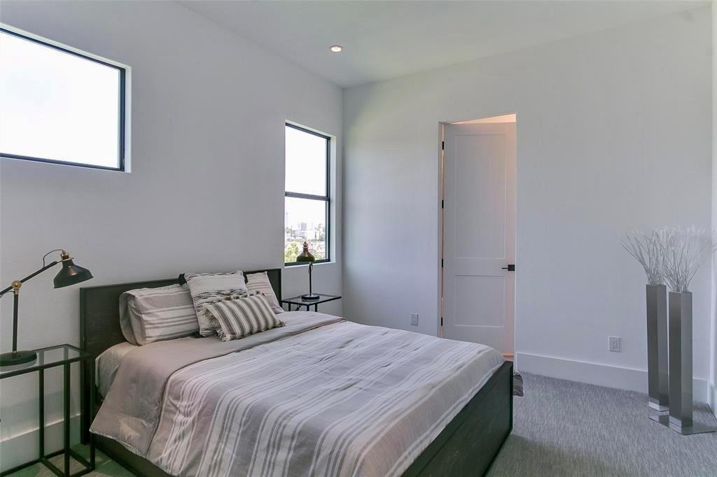 317 E 2nd Street