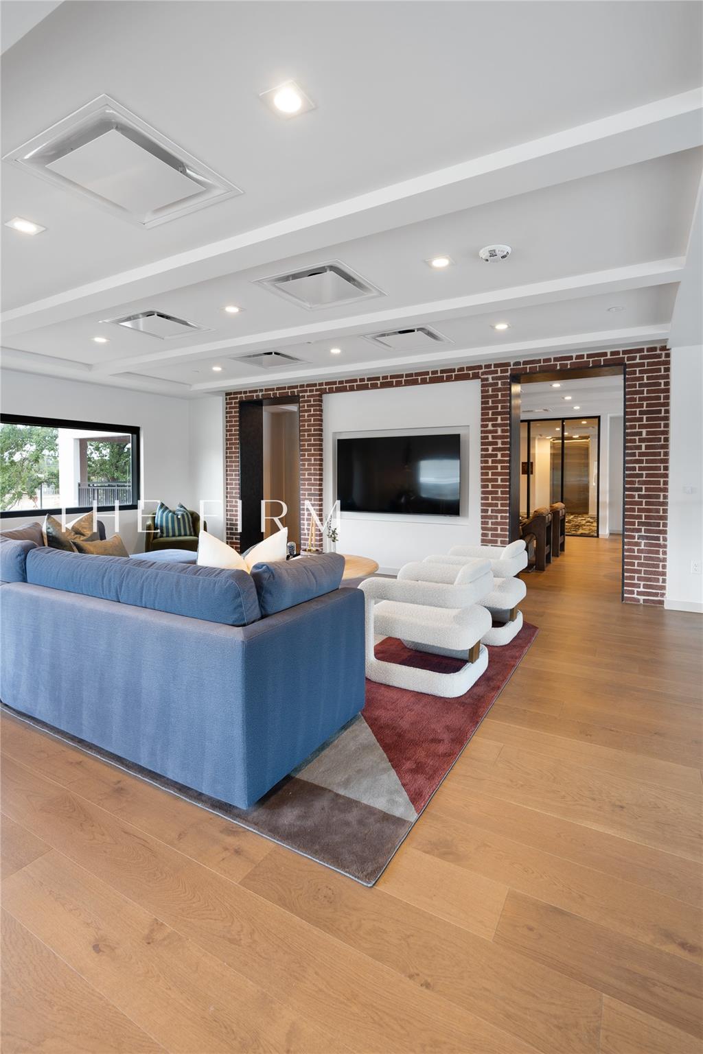 3001 W 11th Street # 575