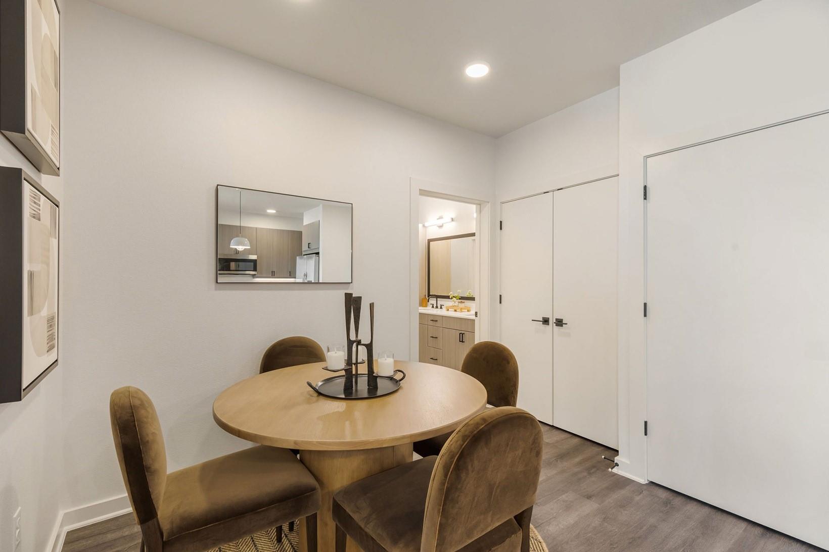 3001 W 11th Street # 575