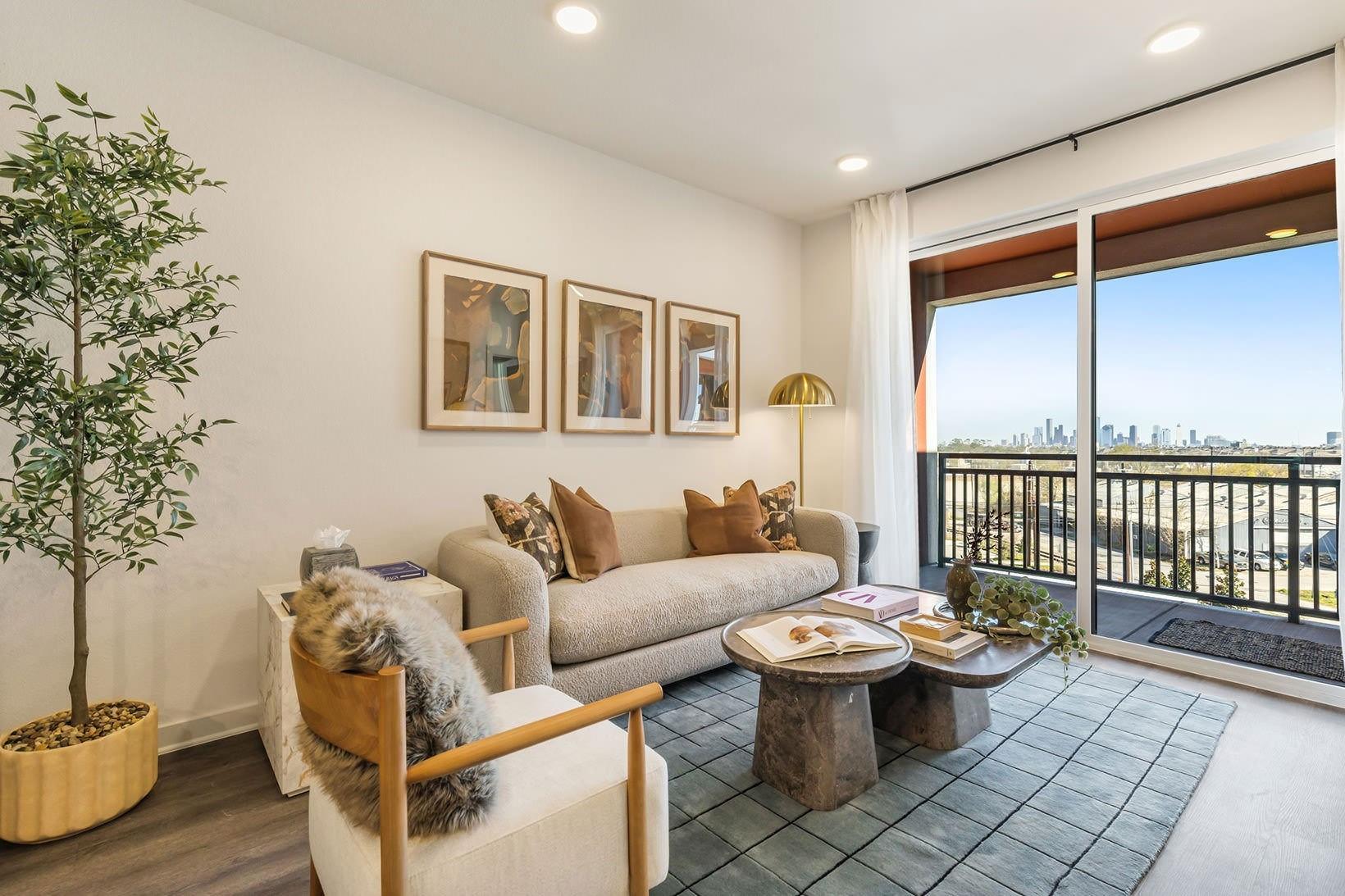 3001 W 11th Street # 575