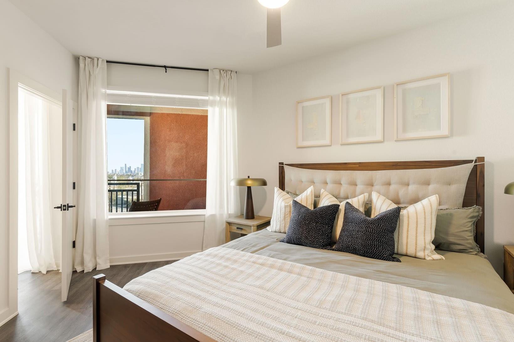 3001 W 11th Street # 575