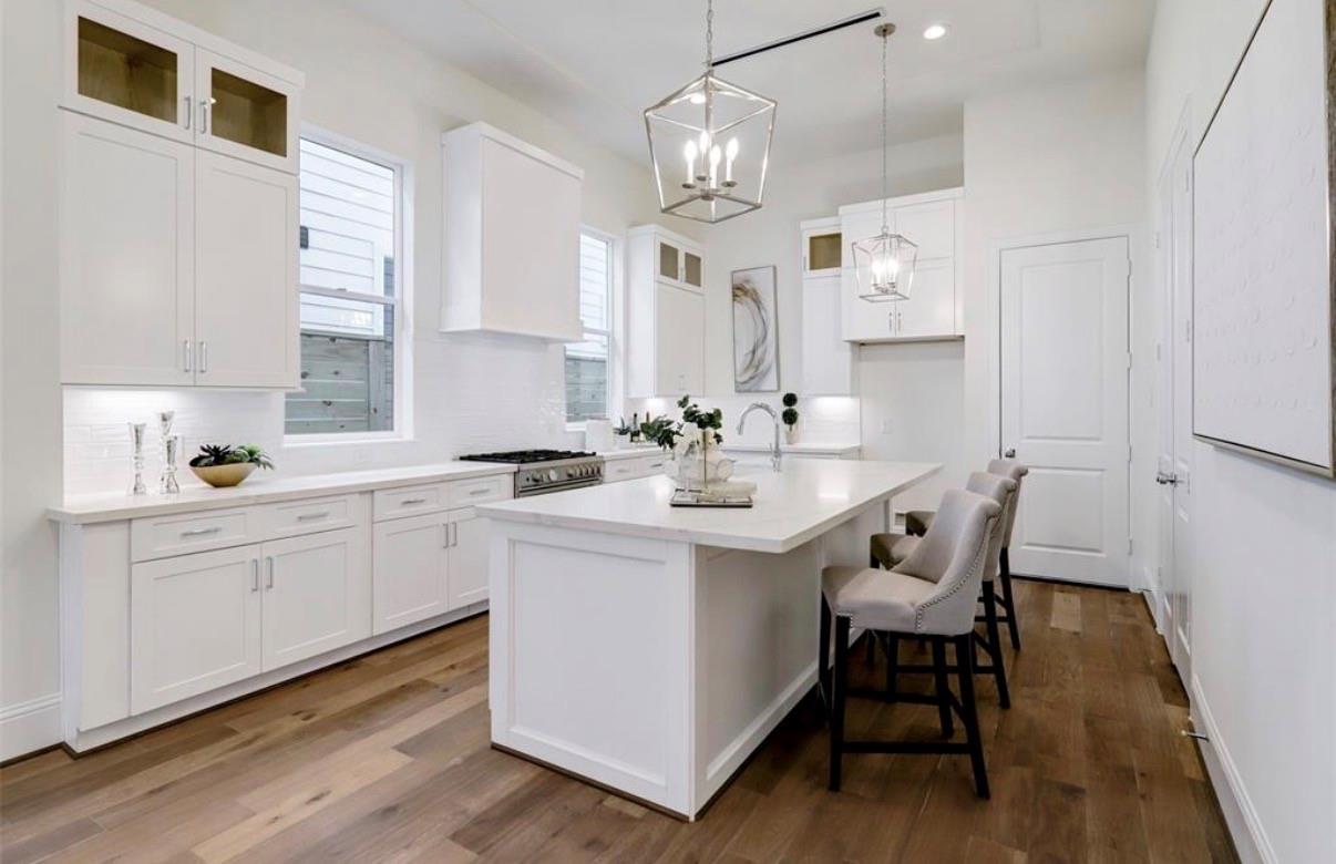 531 W 27th Street