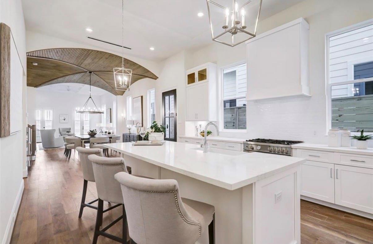 531 W 27th Street