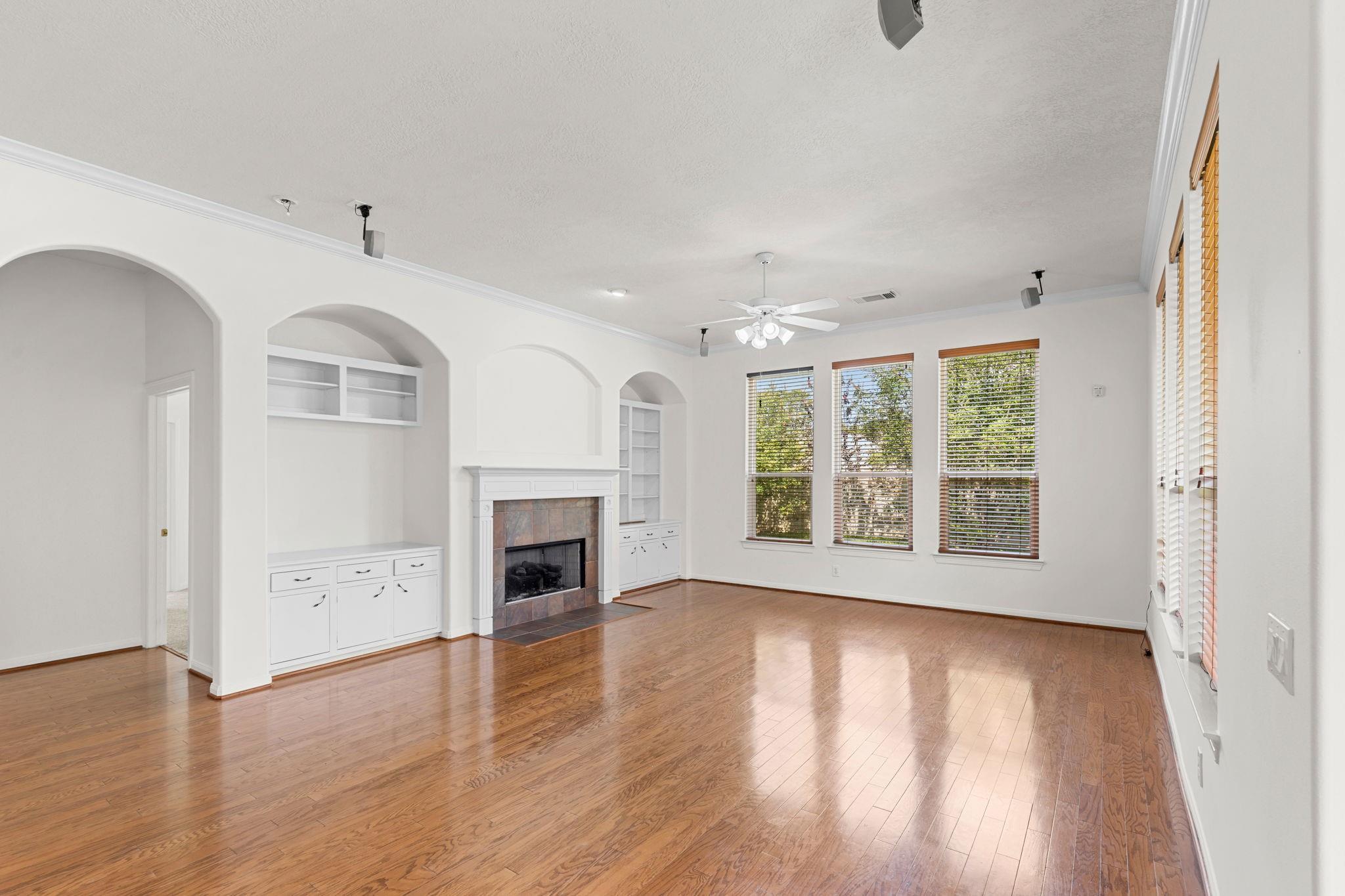 2404 S Venice Drive
