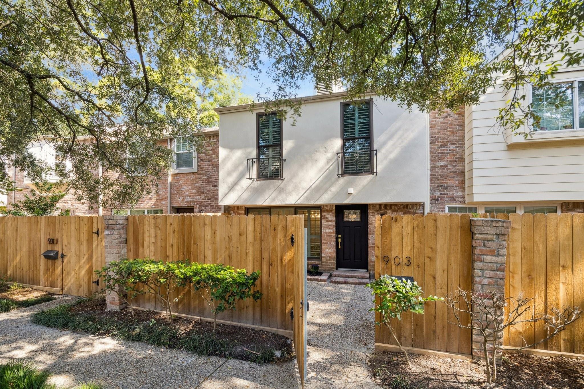 903 Wax Myrtle Lane