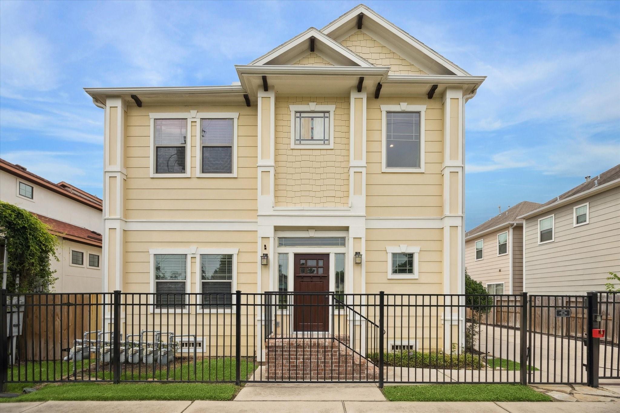 1761 W 24th Street