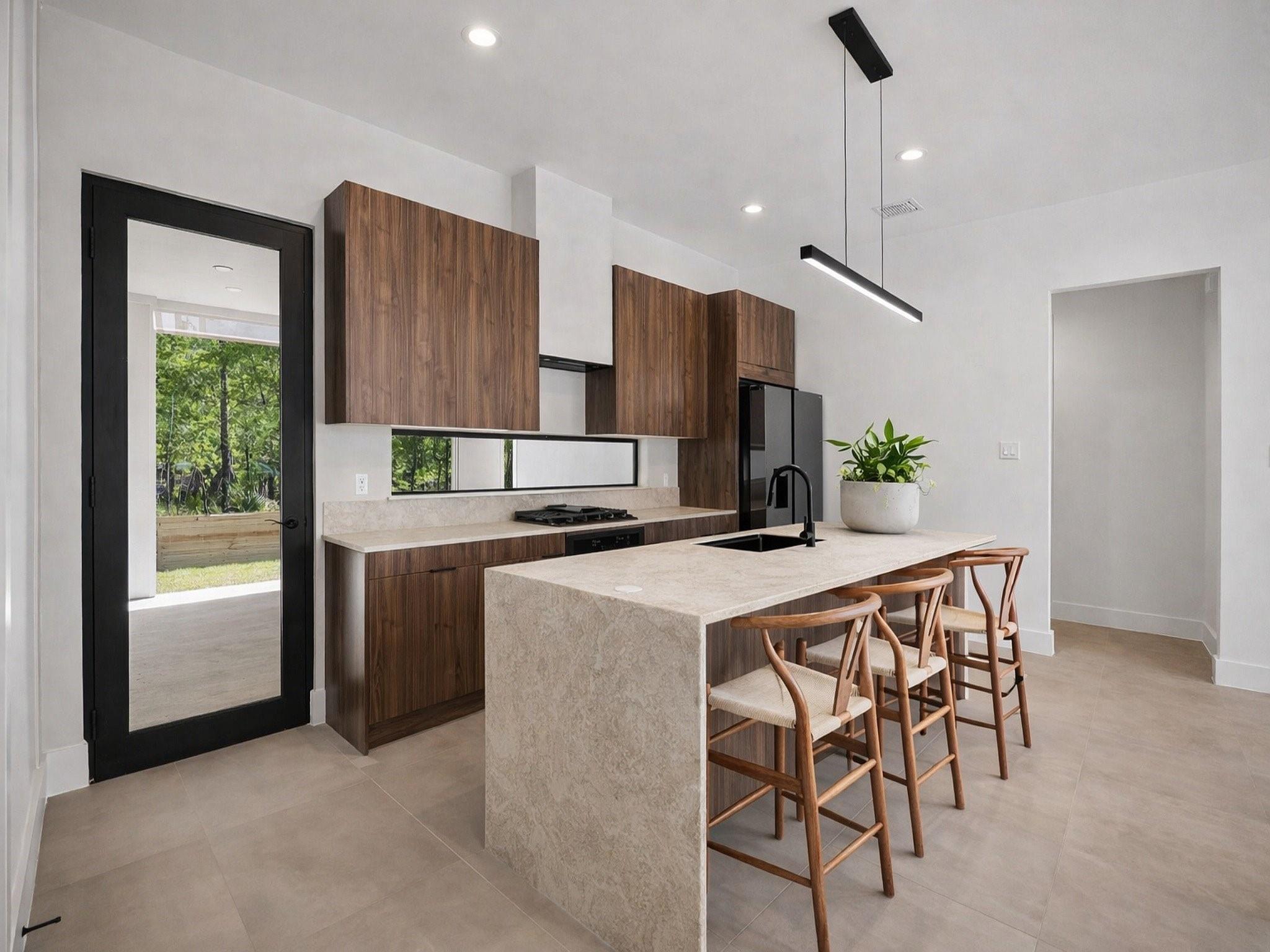 10943 Mockingbird Place