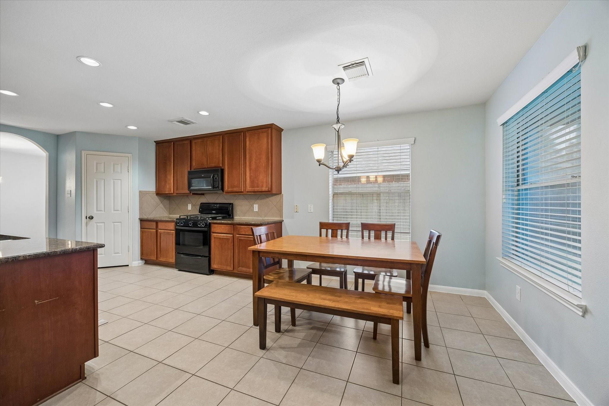 4419 Desert Cliff Ct Court