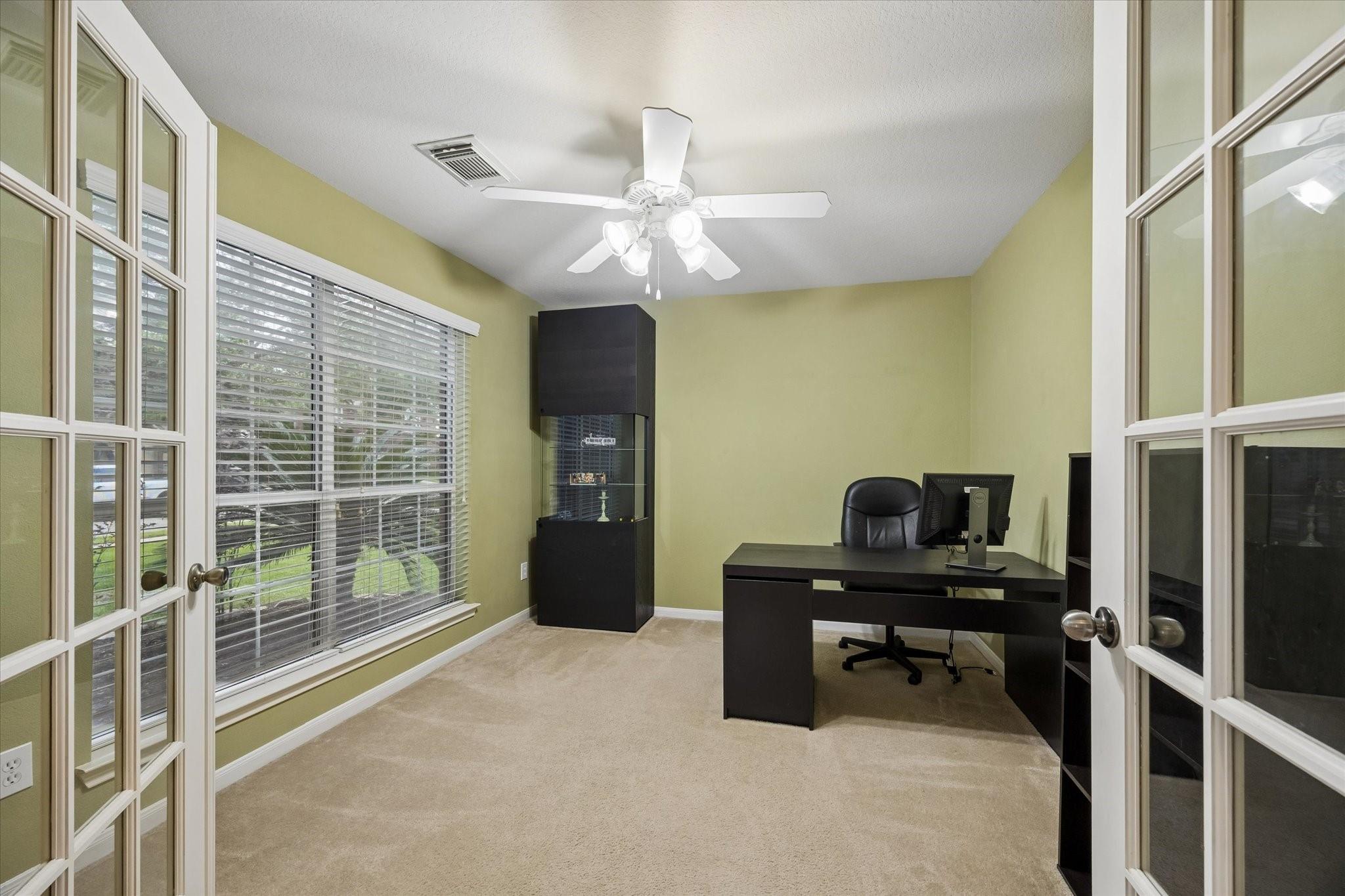 4419 Desert Cliff Ct Court