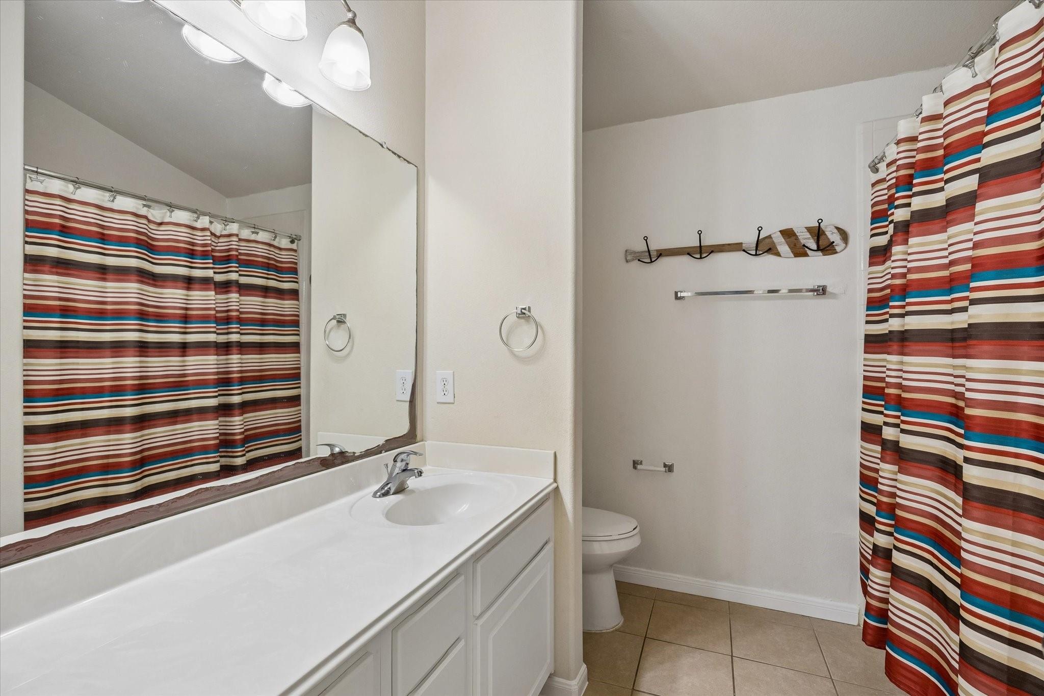 4419 Desert Cliff Ct Court