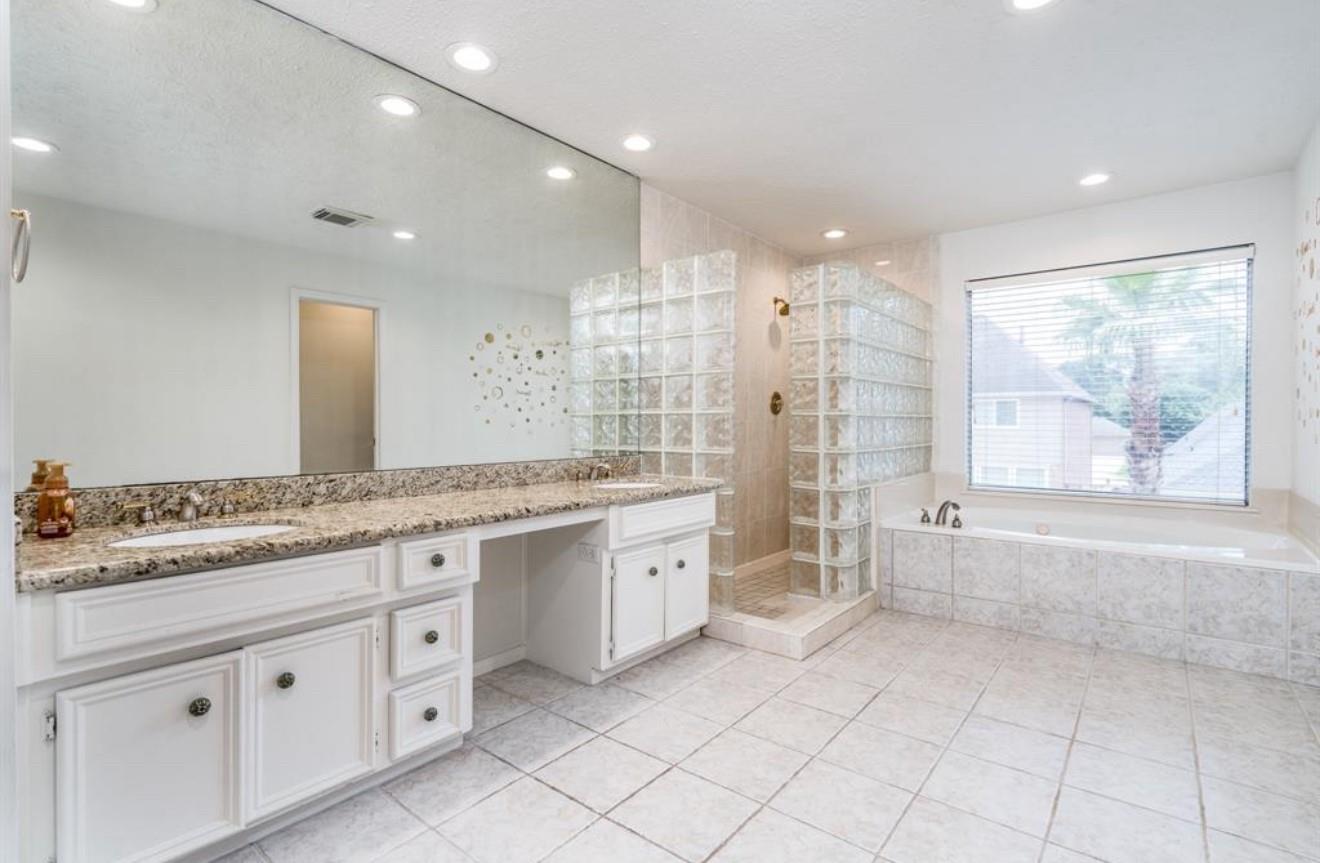 14207 Vista Mar Circle