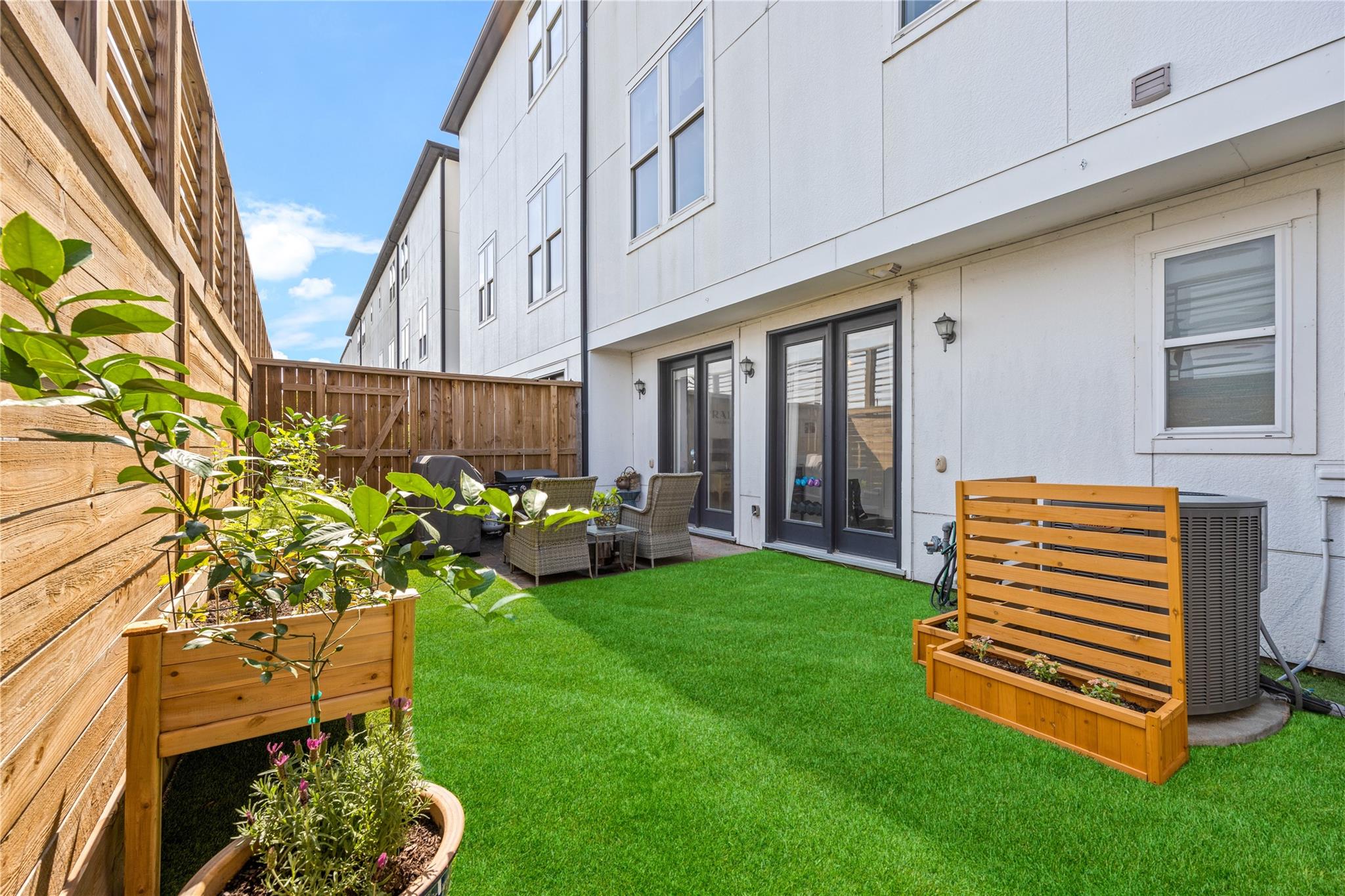 5628 Cohn Terrace