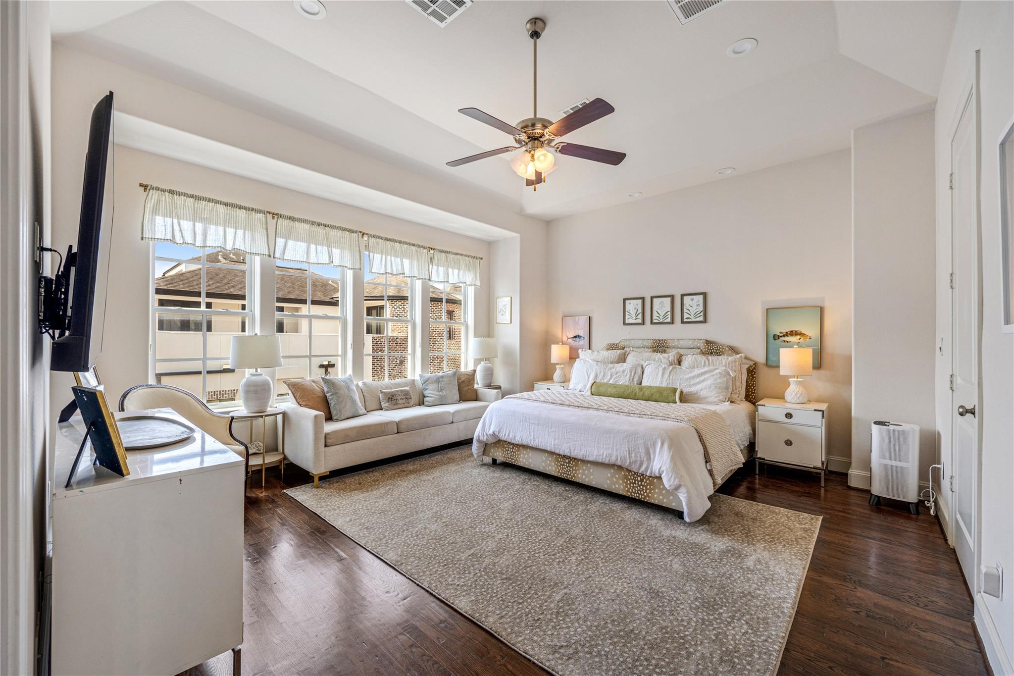 5628 Cohn Terrace