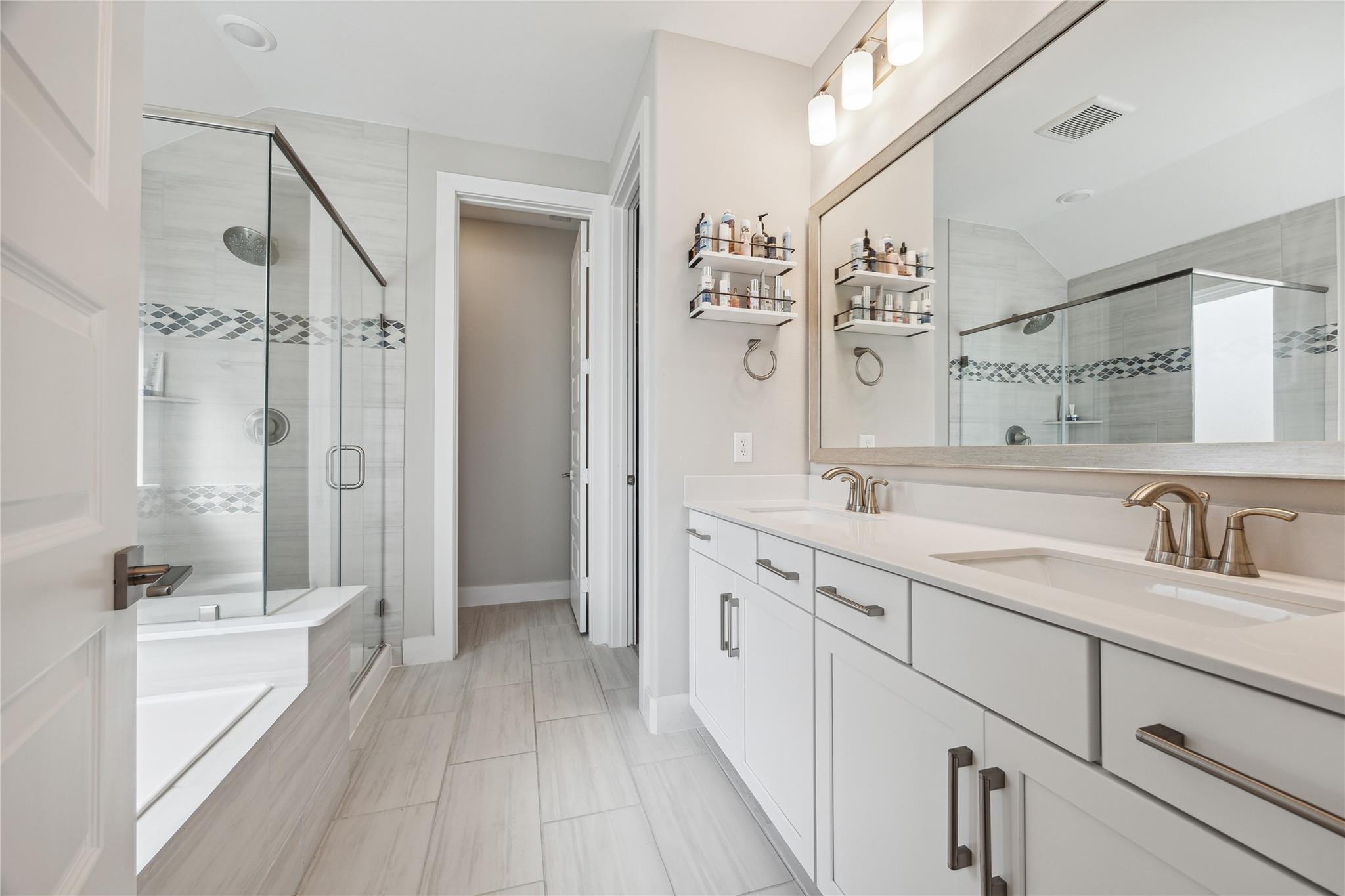 2707 Oakheath Crest Court