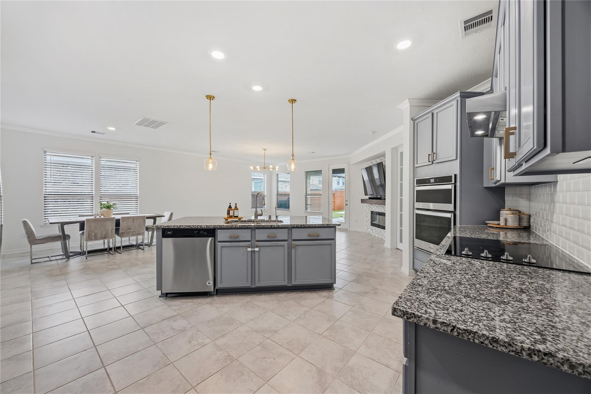 28315 Aperture Court