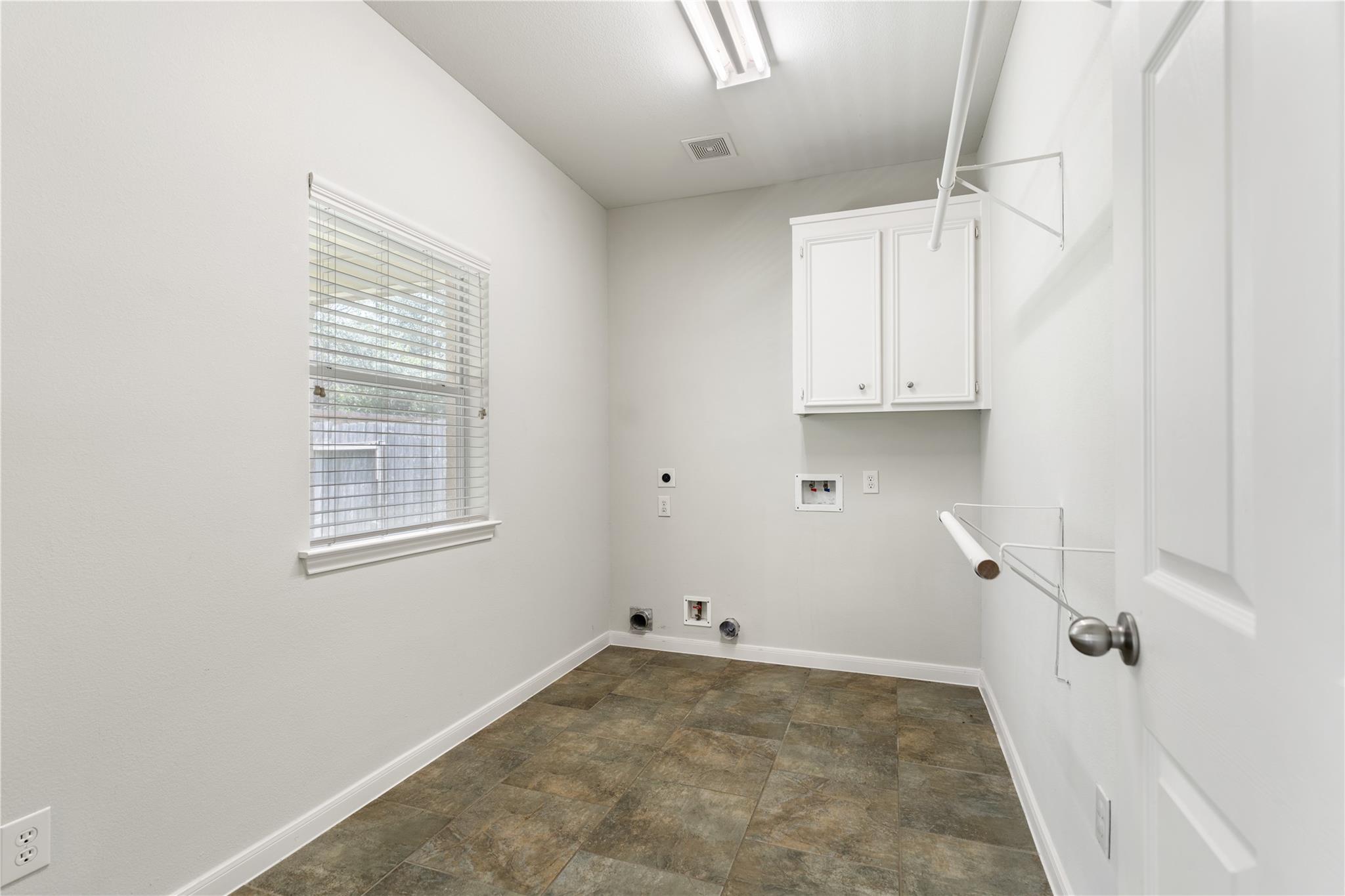 25827 Austin Springs