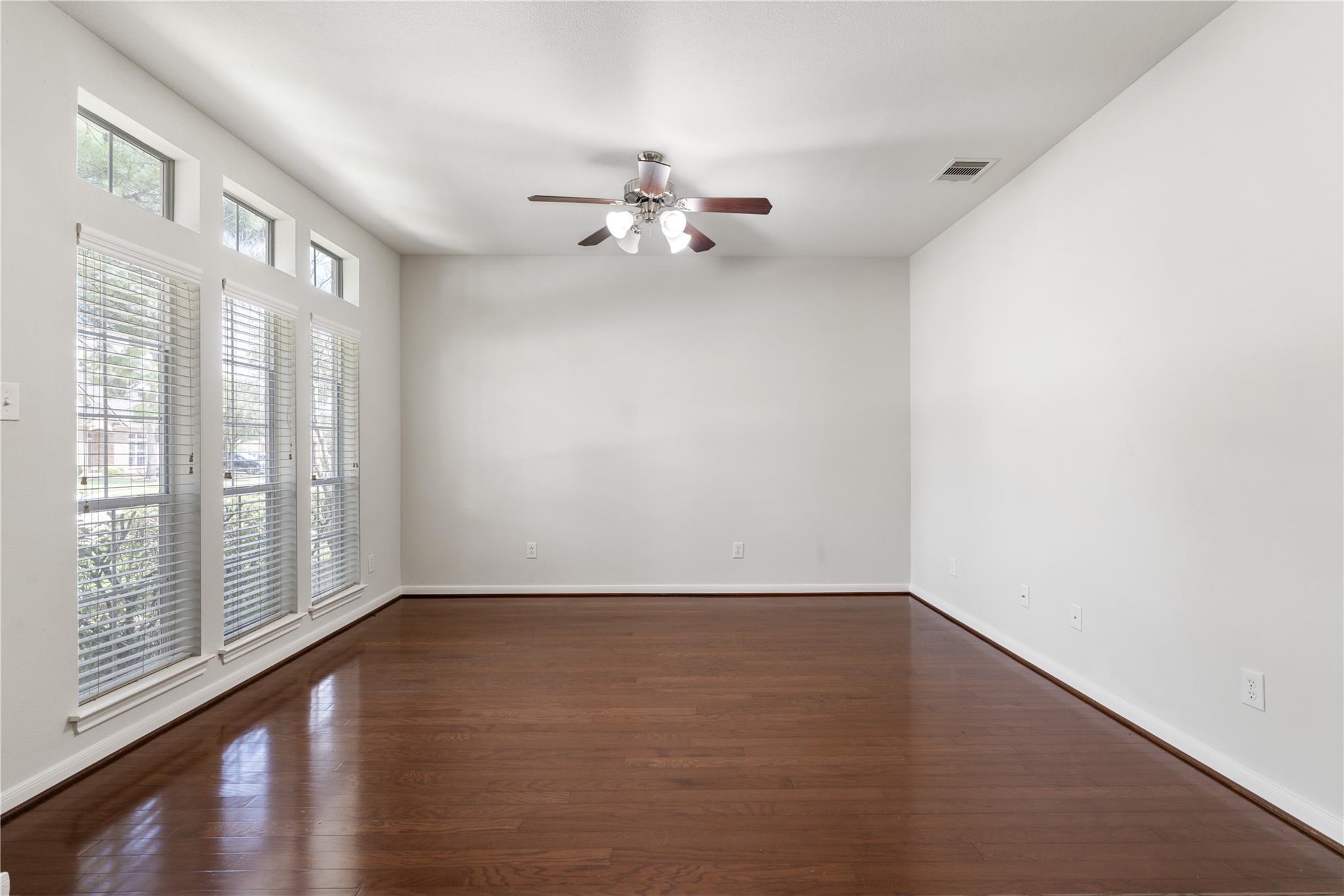 25827 Austin Springs