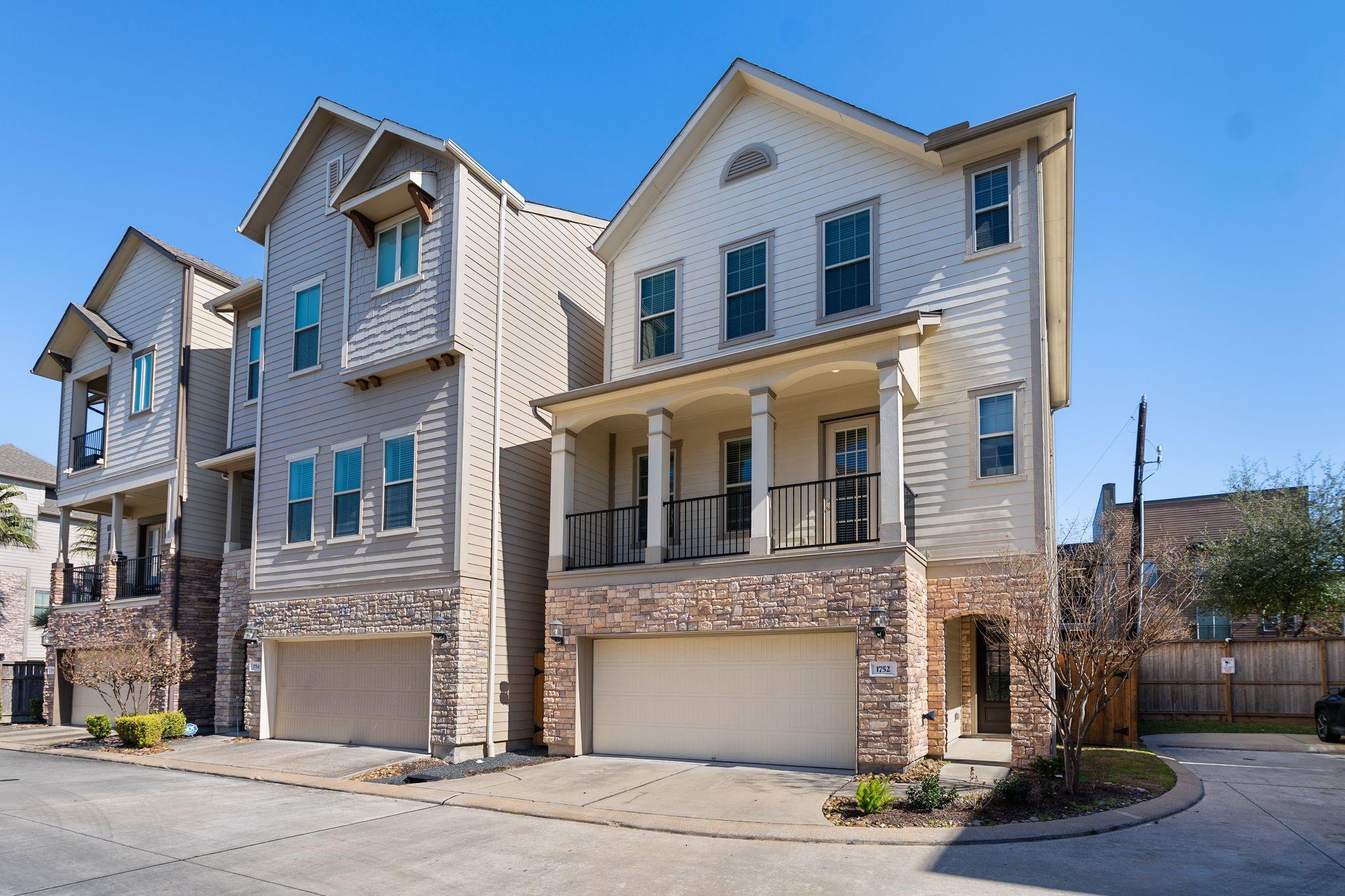 1752 Trinity Bend Drive