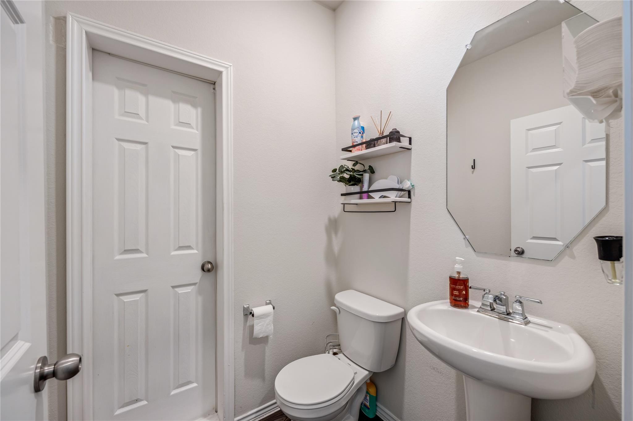 25415 Rock Spur Trail