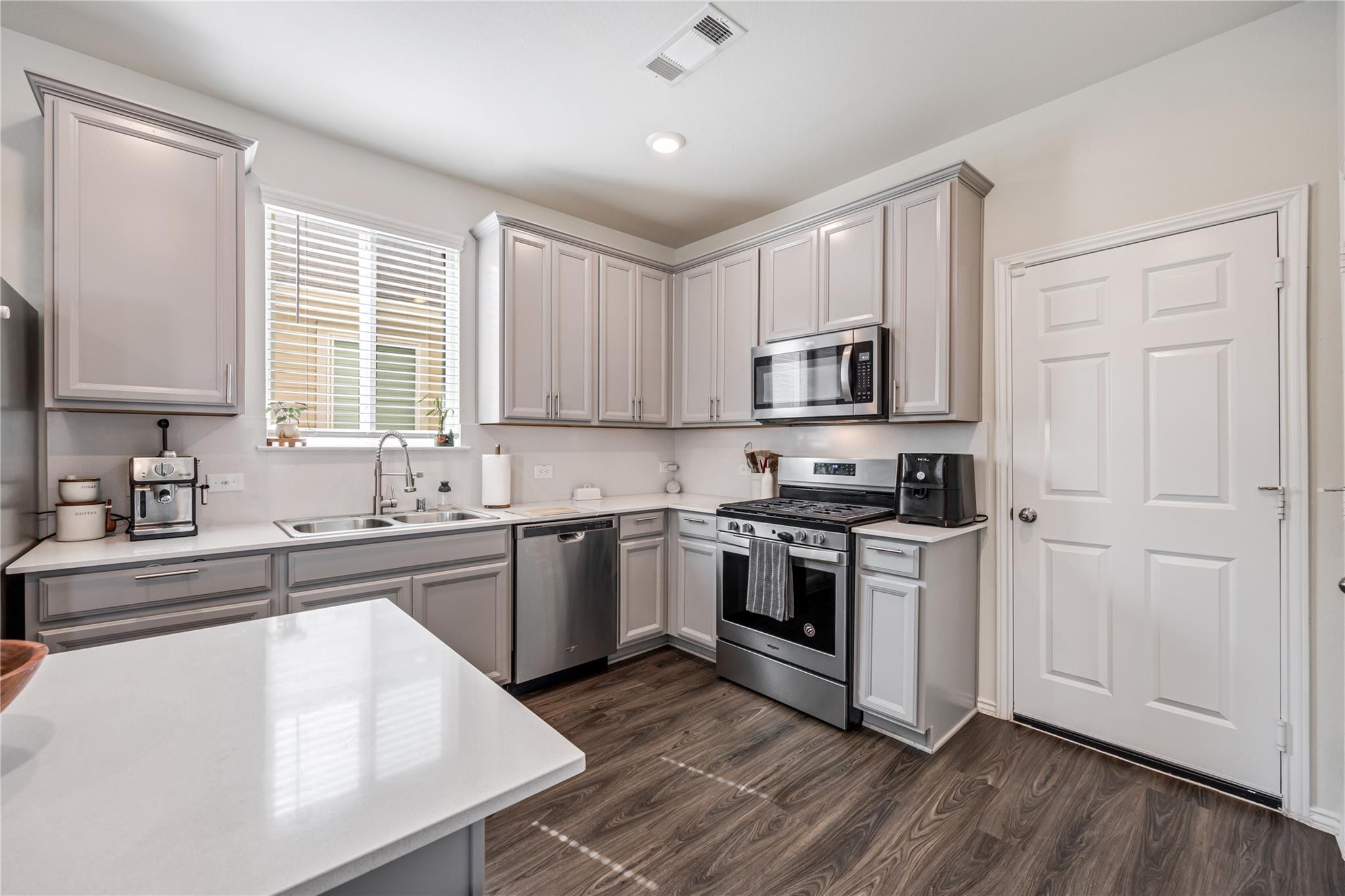 25415 Rock Spur Trail