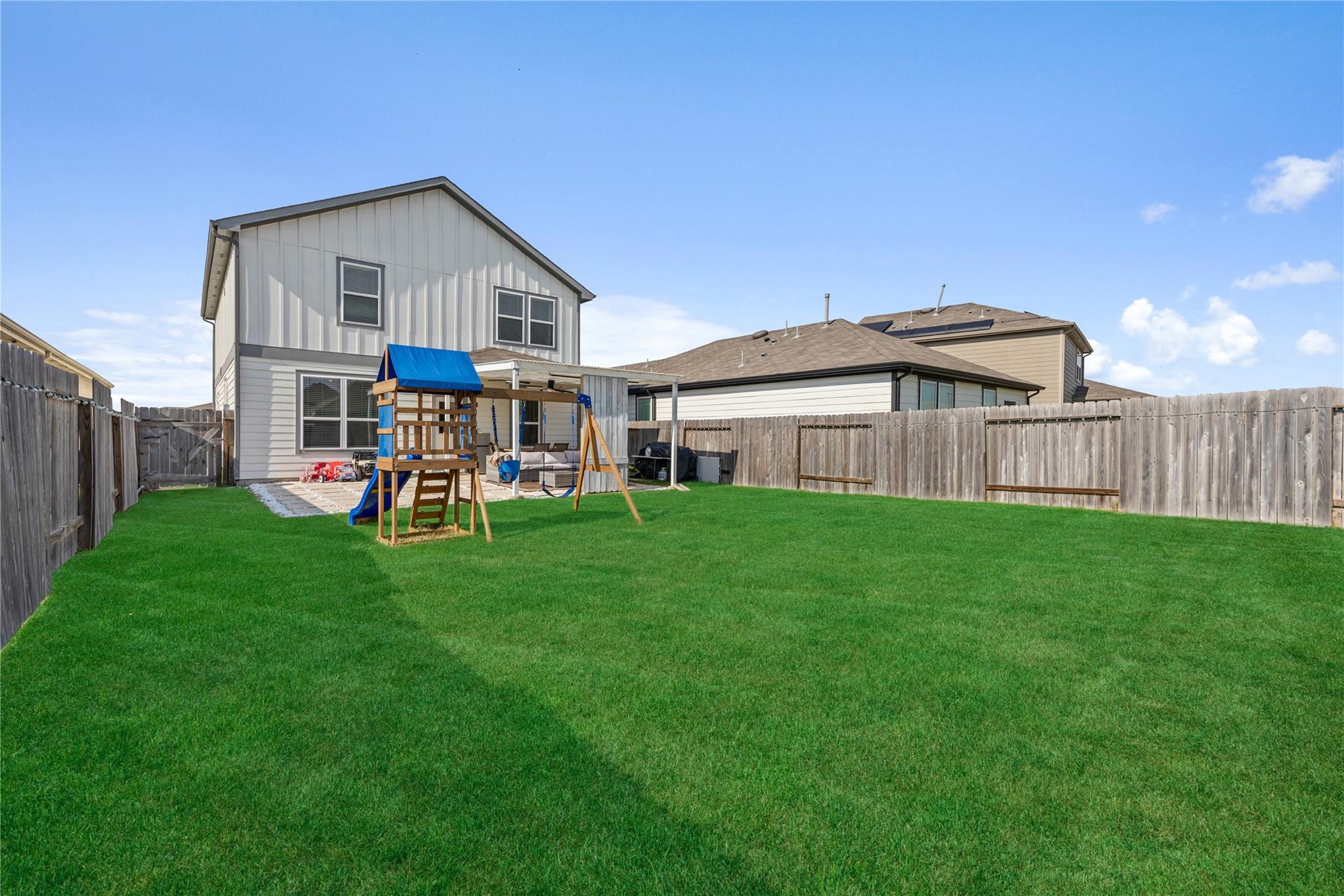 25415 Rock Spur Trail
