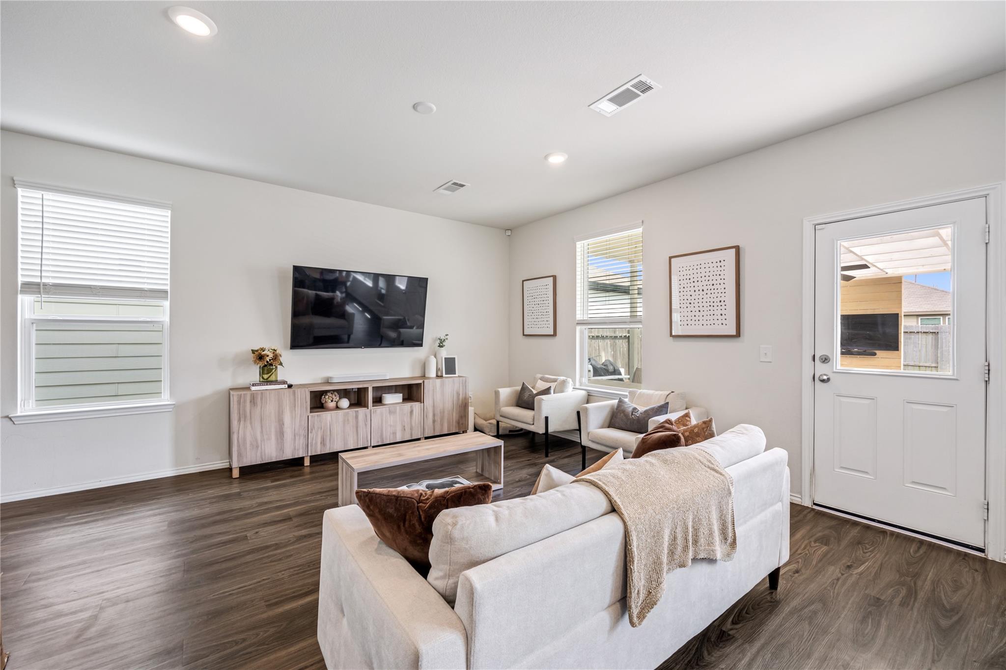 25415 Rock Spur Trail