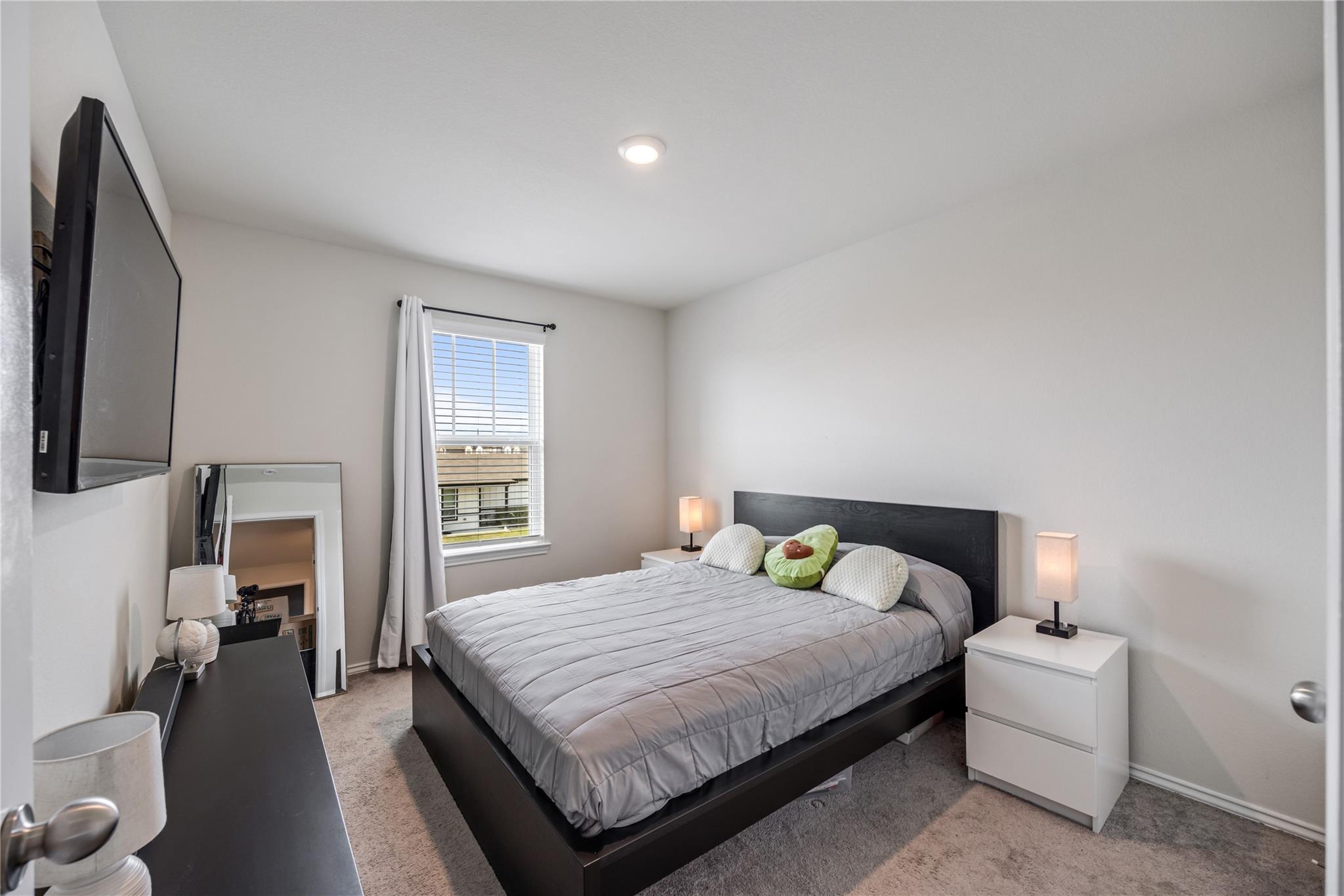 25415 Rock Spur Trail