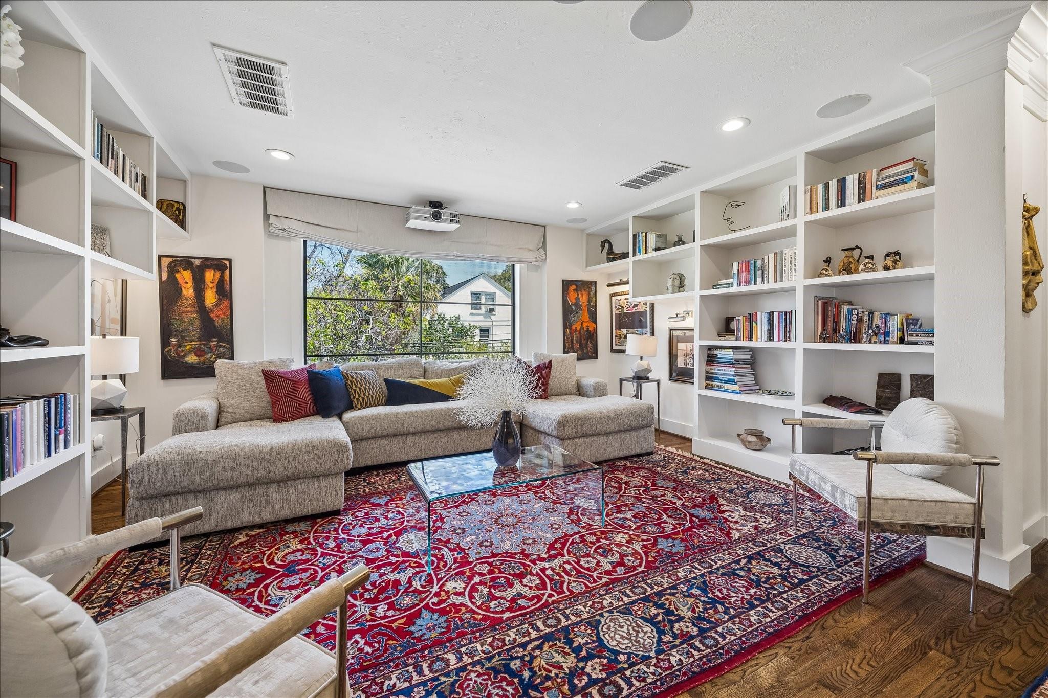 2402 Mcclendon Street