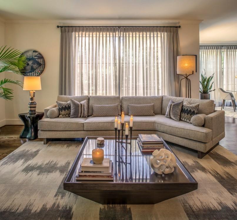 2402 Mcclendon Street